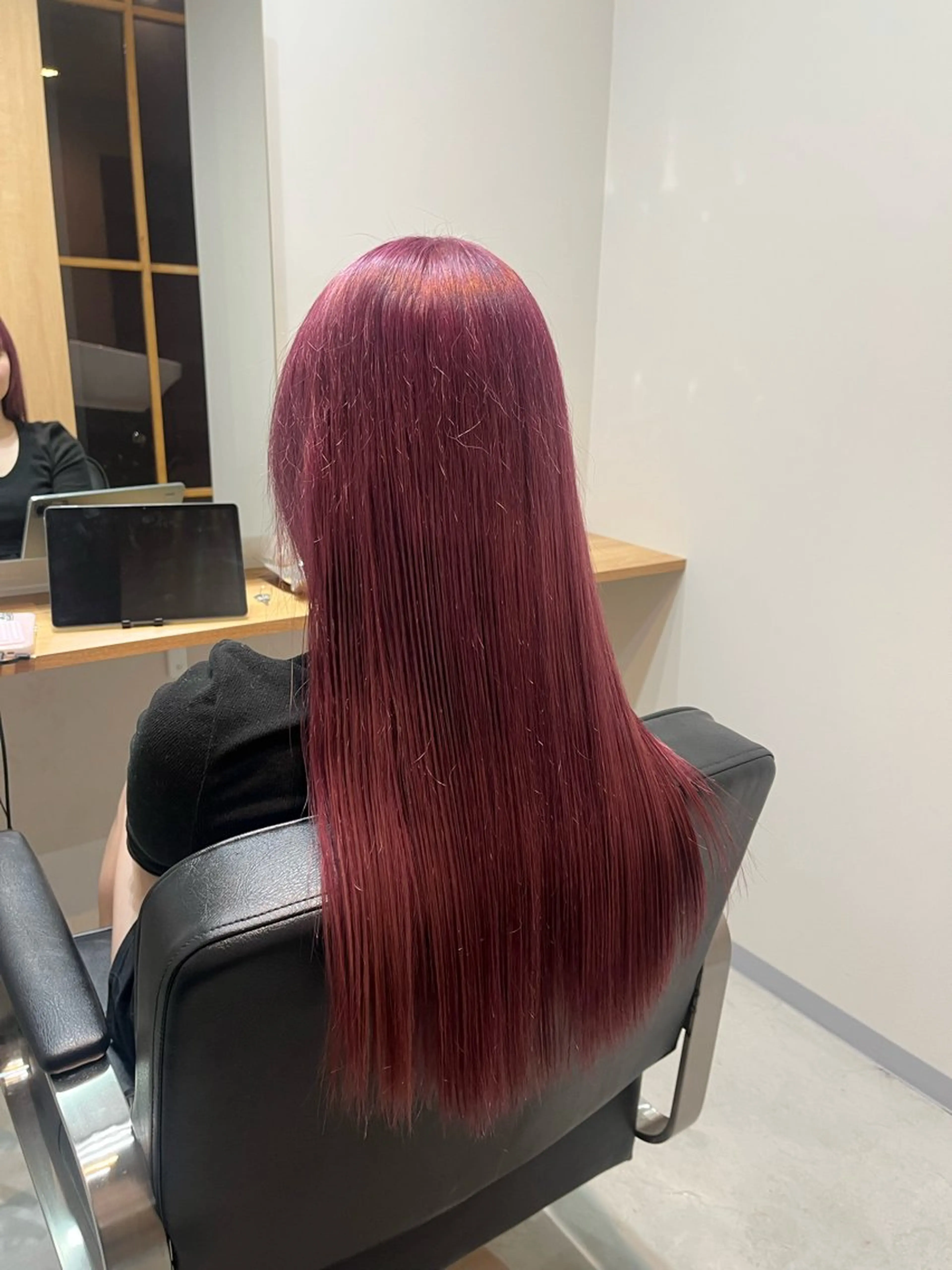 ロング カラー ピンクカラー カット ヘアカラー トリートメント china/ボブ ブリーチカラーのヘアスタイル