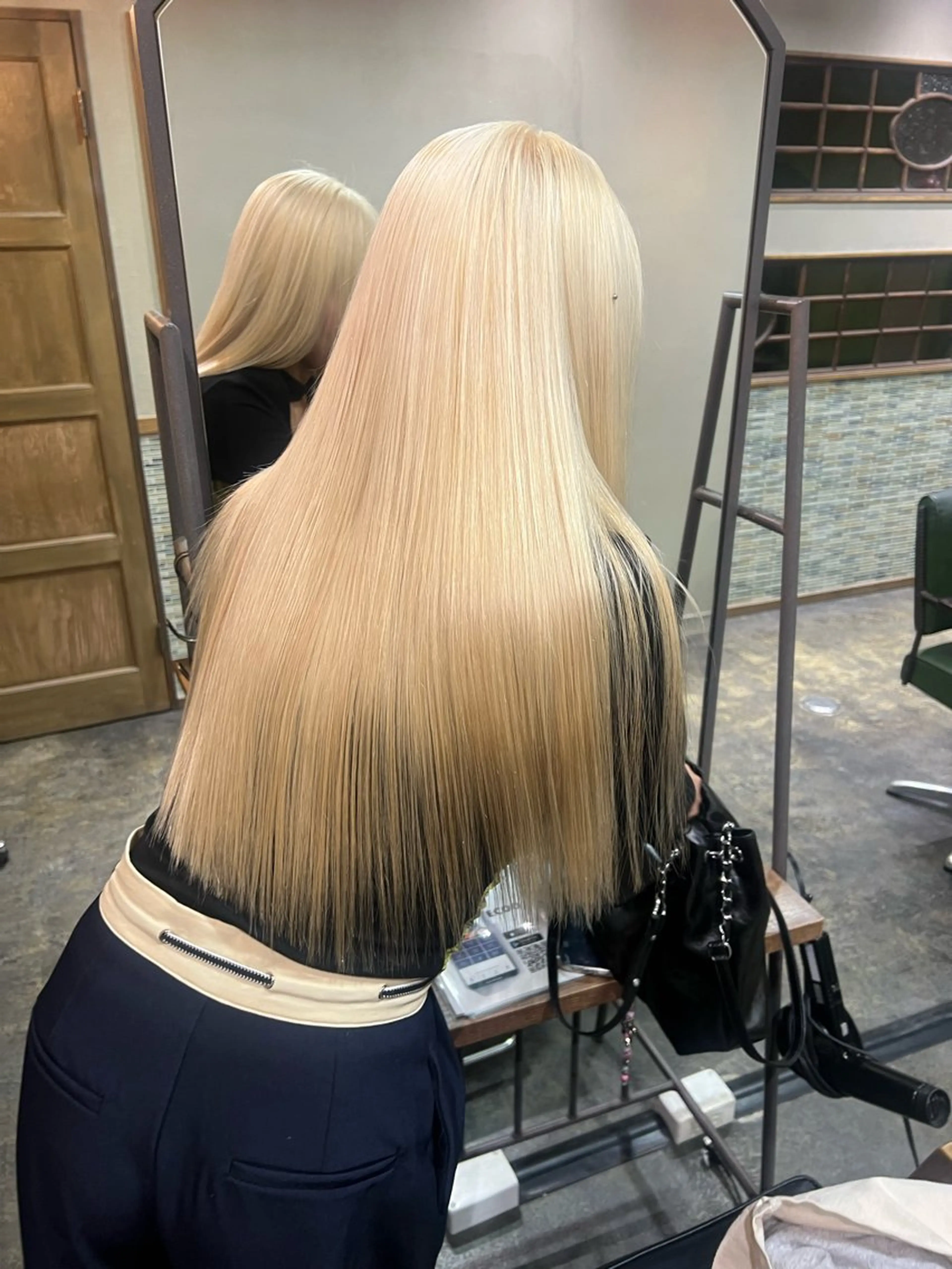 ロング カット ヘアカラー トリートメント ハイトーン/デザイン honokaのヘアスタイル