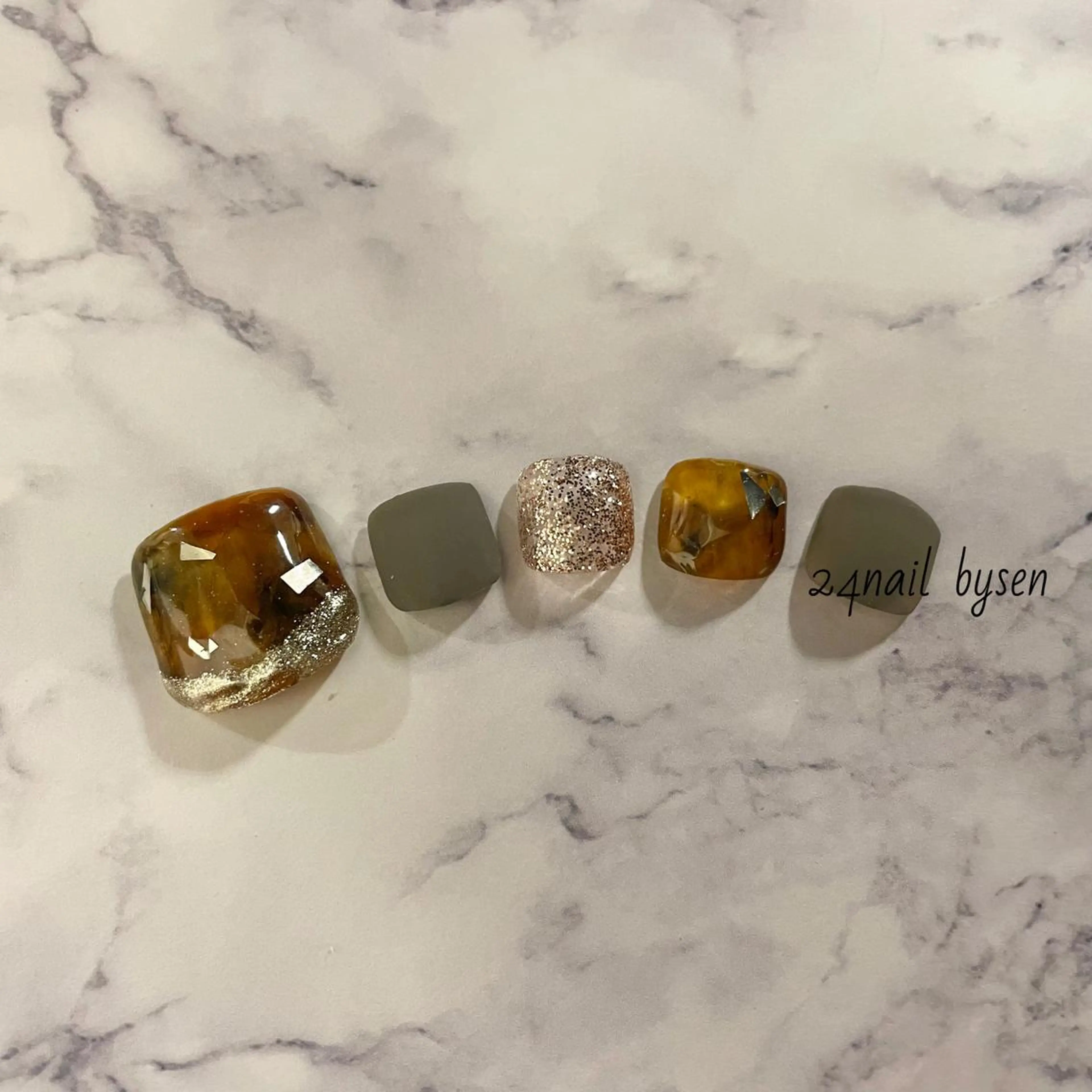 ネイル ニュアンスネイル Atelier by 24nail/Ayaのネイルデザイン