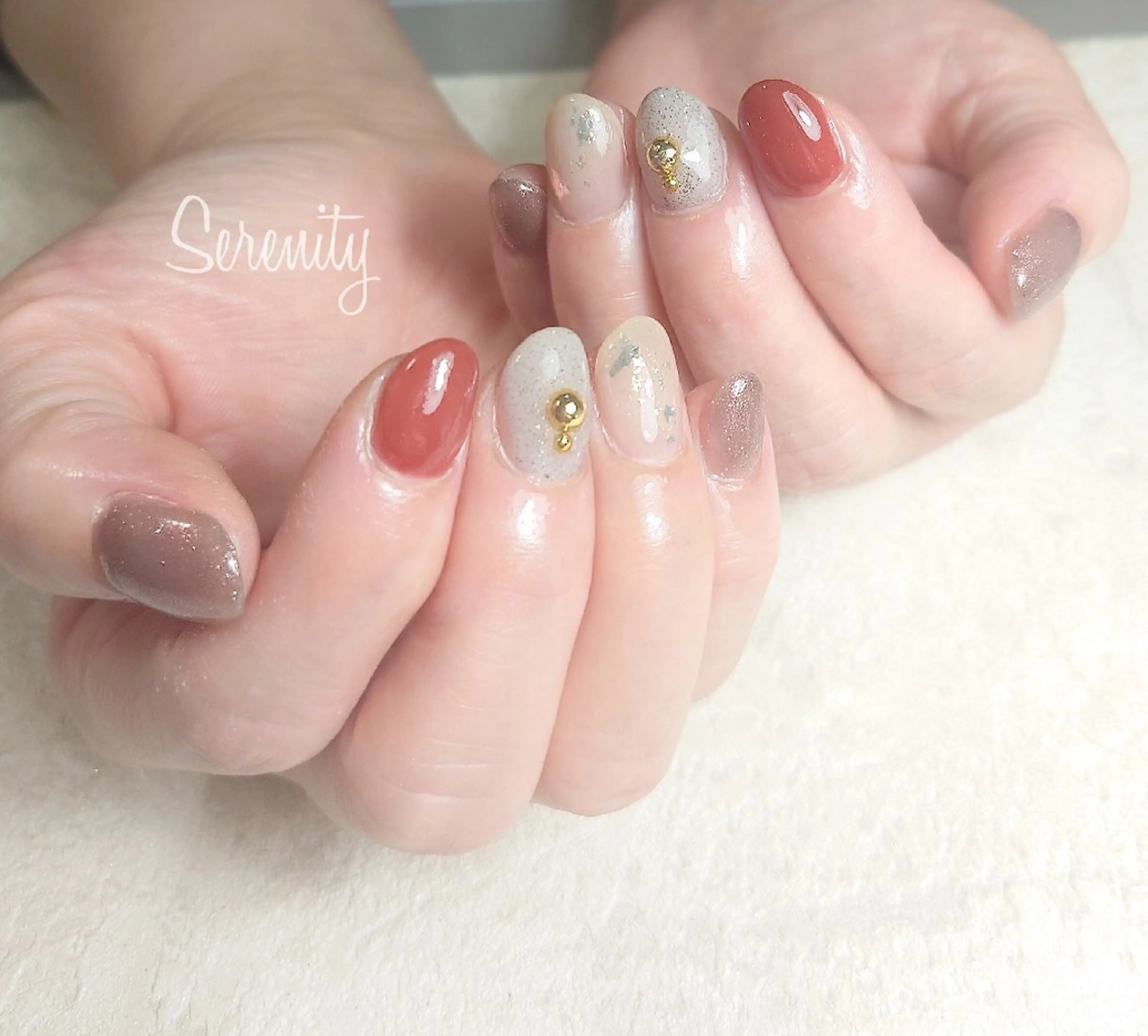 ネイル ラメ(グリッター) 持ち込み ニュアンスネイル nail  serenityのネイルデザイン
