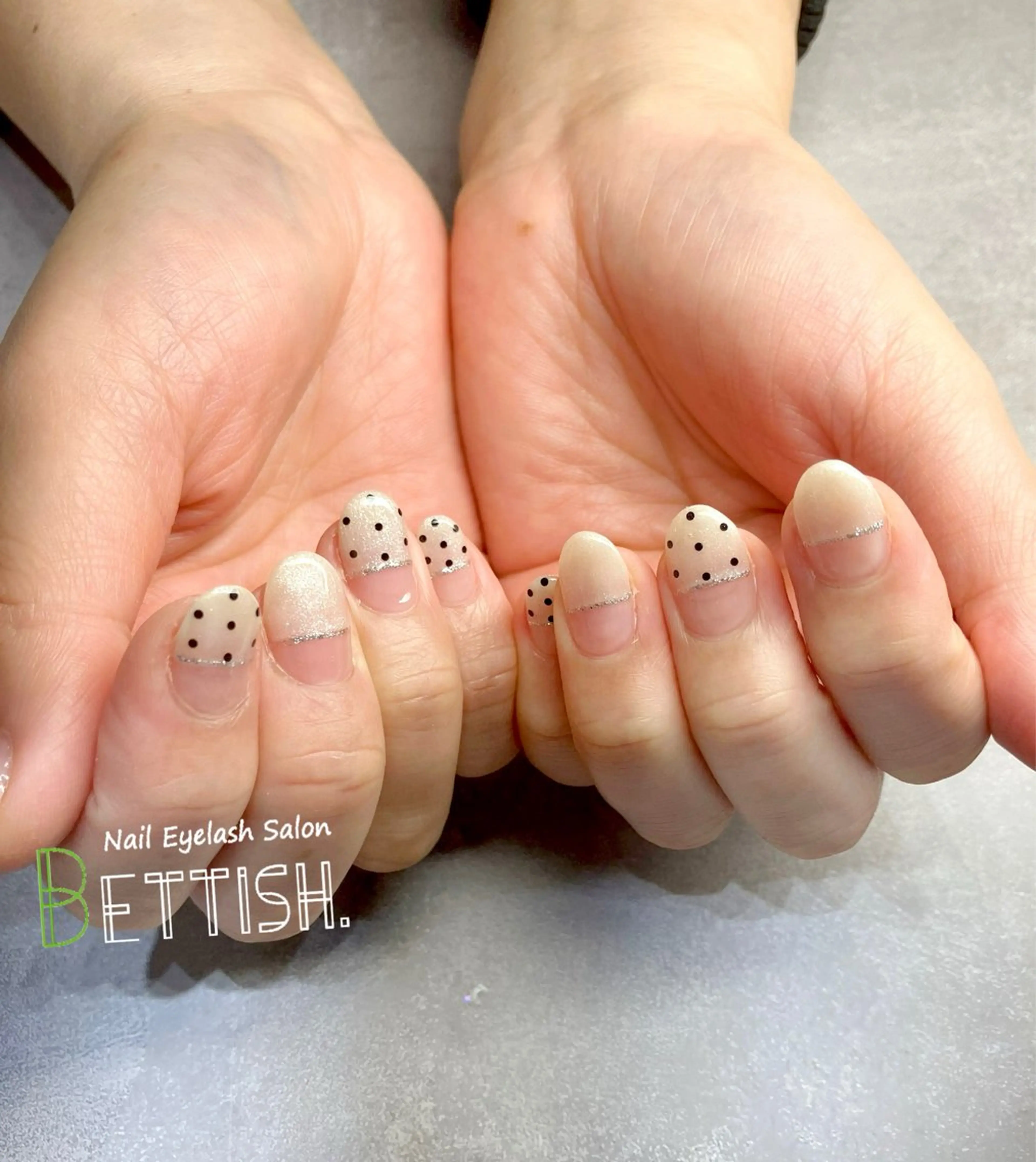 ネイル アートネイル ドット フレンチネイル BETTISH. KUMIKO☺︎︎のネイルデザイン
