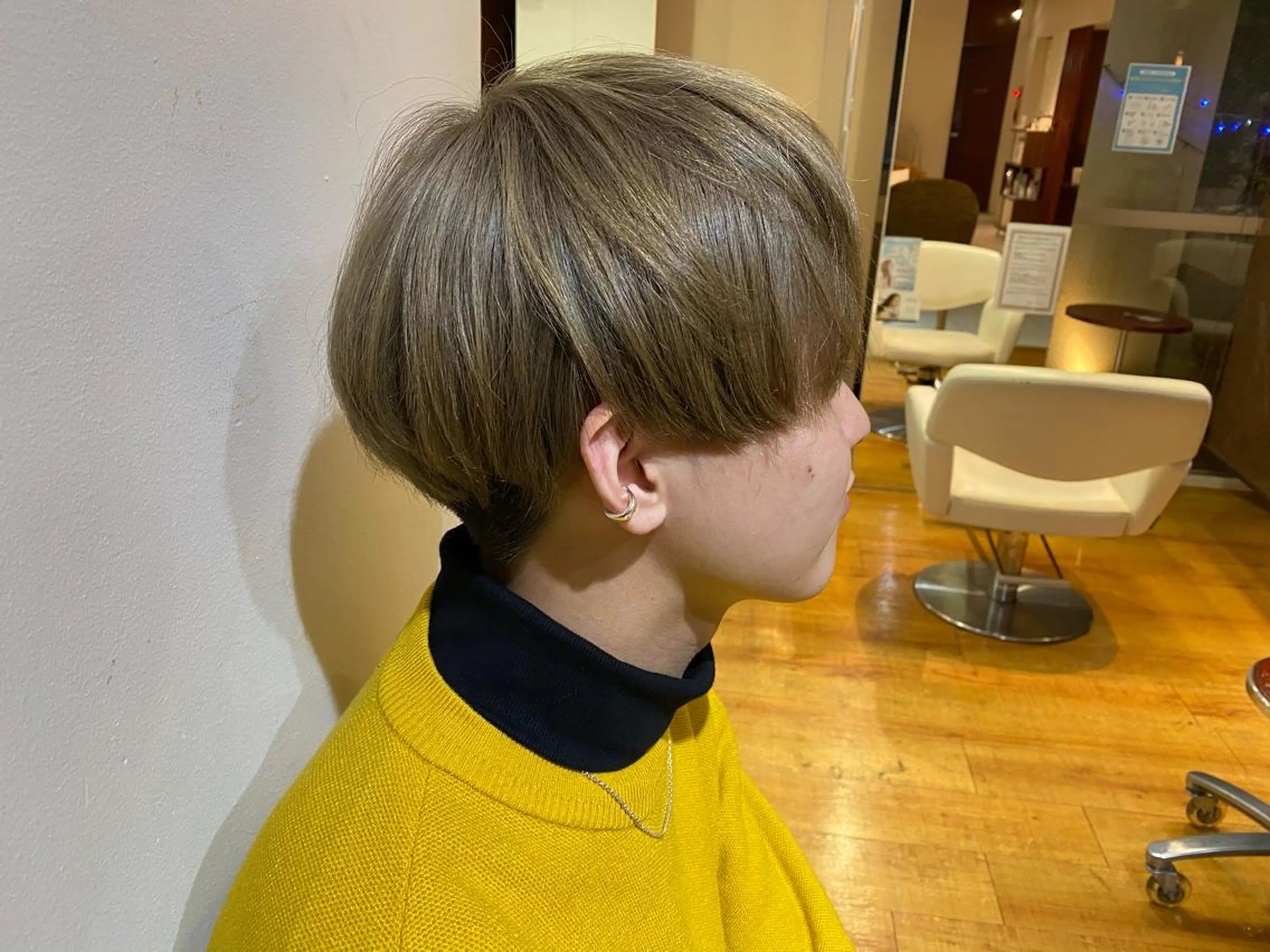 カラー メンズ メンズブリーチ ブリーチ シルバー 【質感調整】 🫧【艶髪】石井佑弥のヘアスタイル