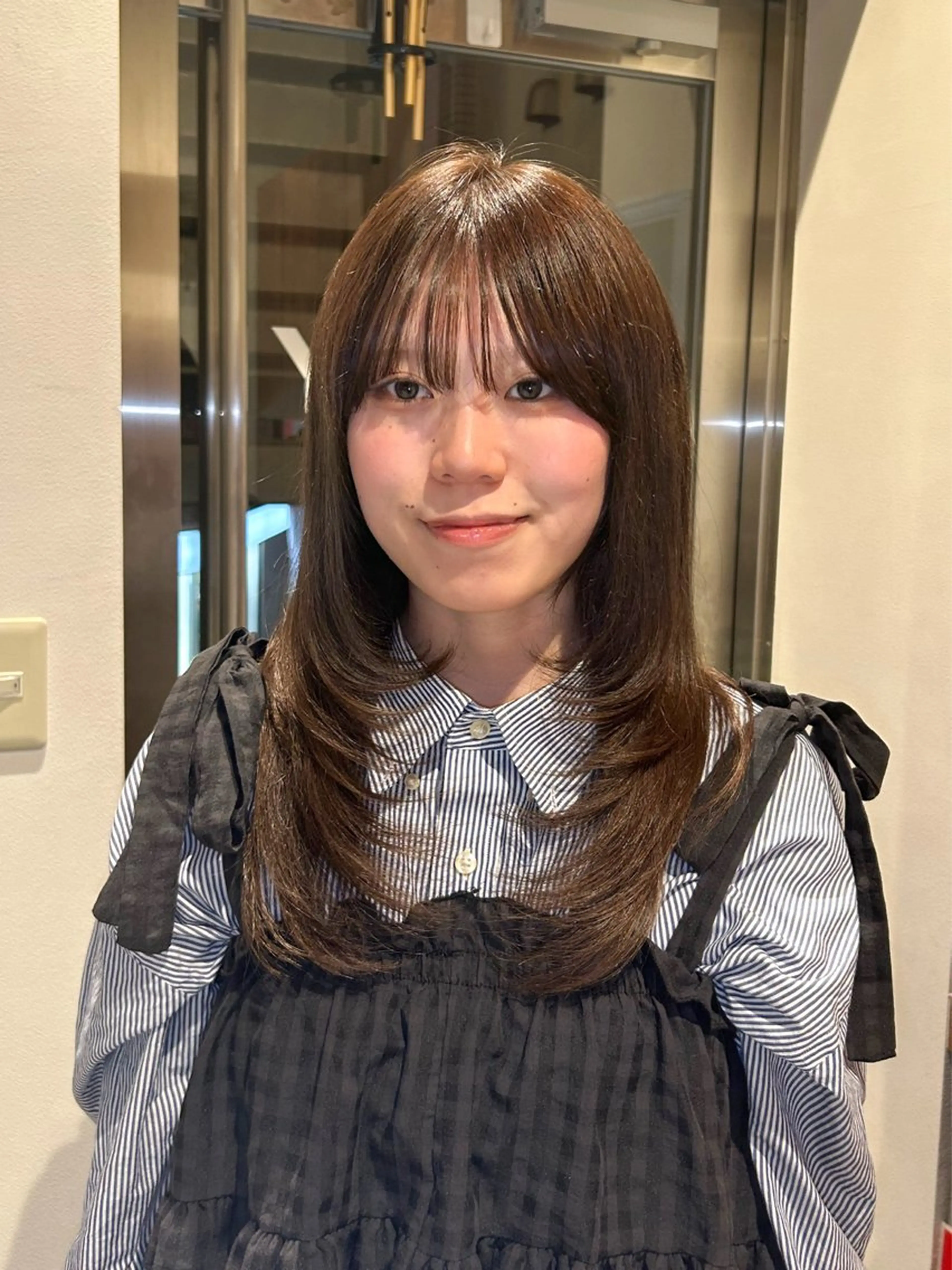 ミディアム ヘアカラー レイヤー🎀透明感 カラー|ワンホンのヘアスタイル