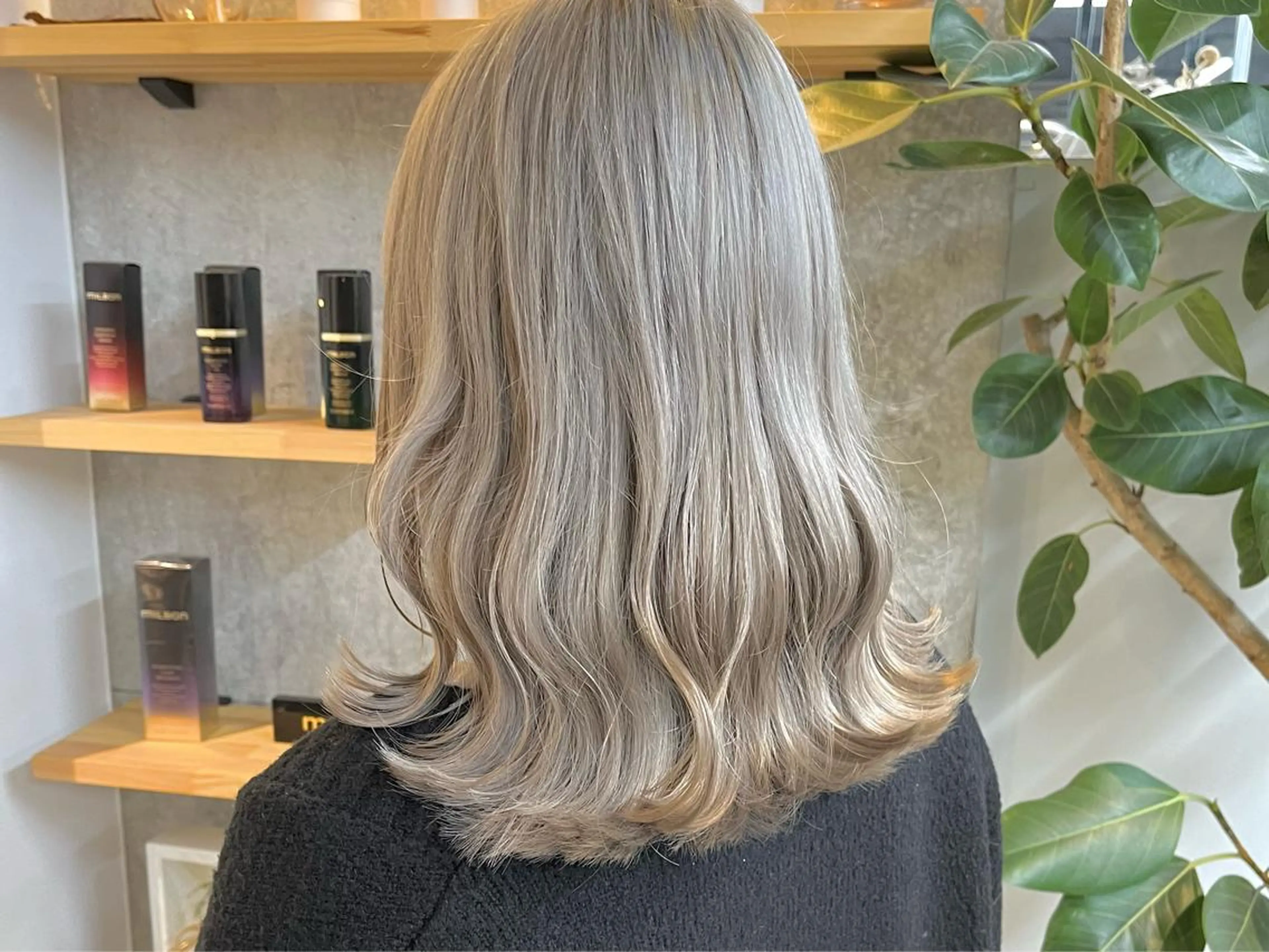 ミディアム カラー ヘアカラー ハイトーンカラ ー/小川のヘアスタイル