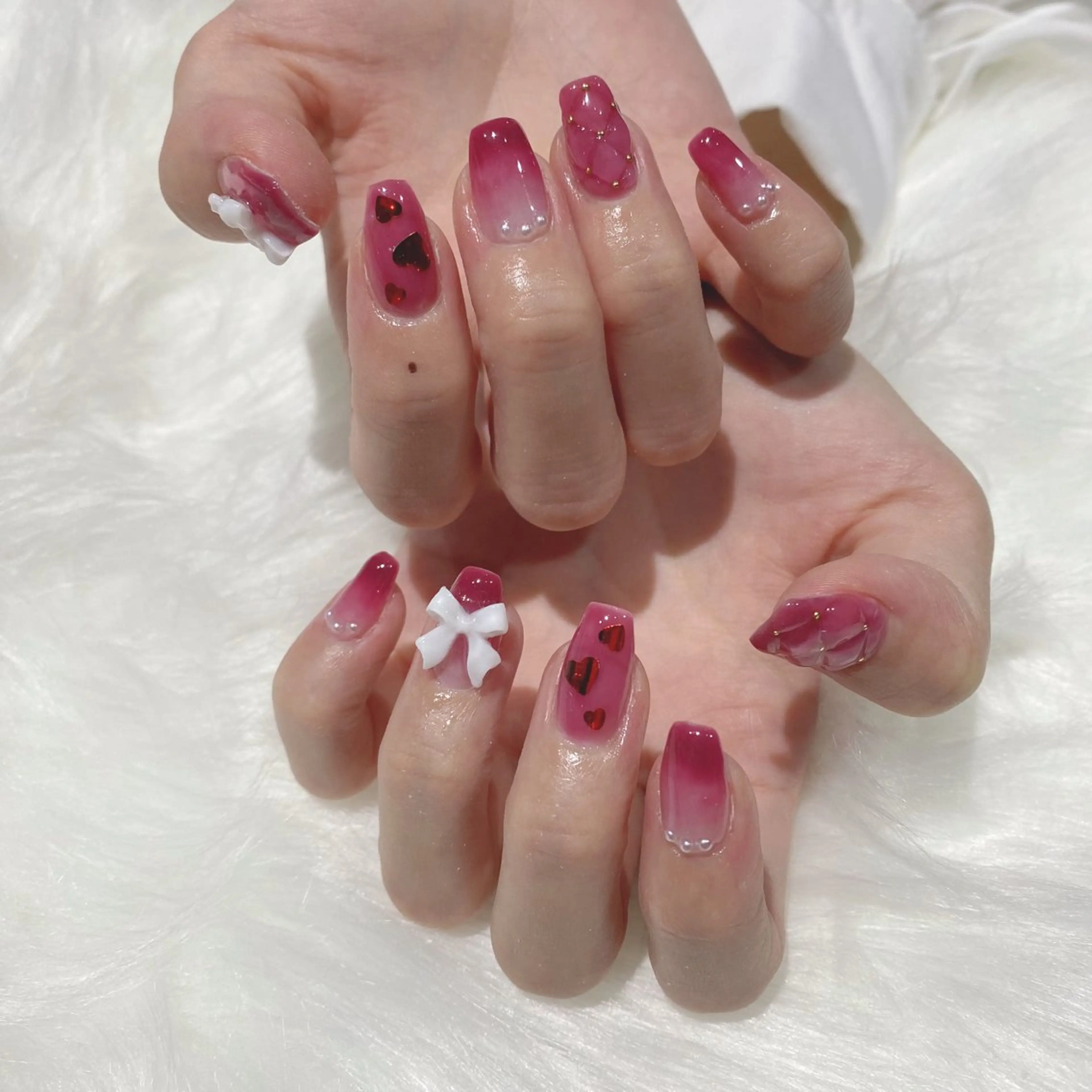 ネイル アートネイル グラデーション ピンク リボン ハンドネイル ぷりゅねる 心斎橋のネイルデザイン