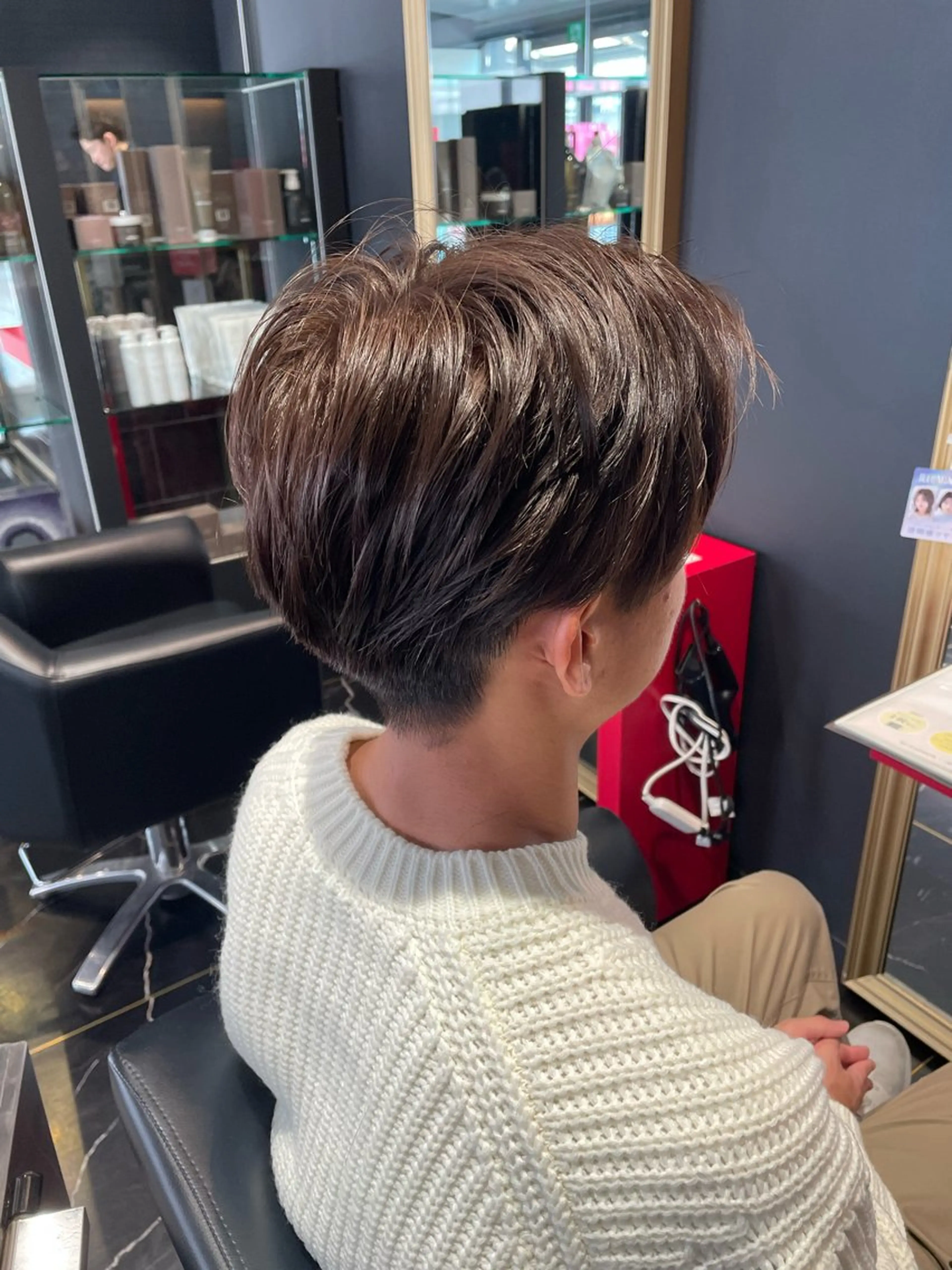 カラー メンズ 森 亜紗美のヘアスタイル