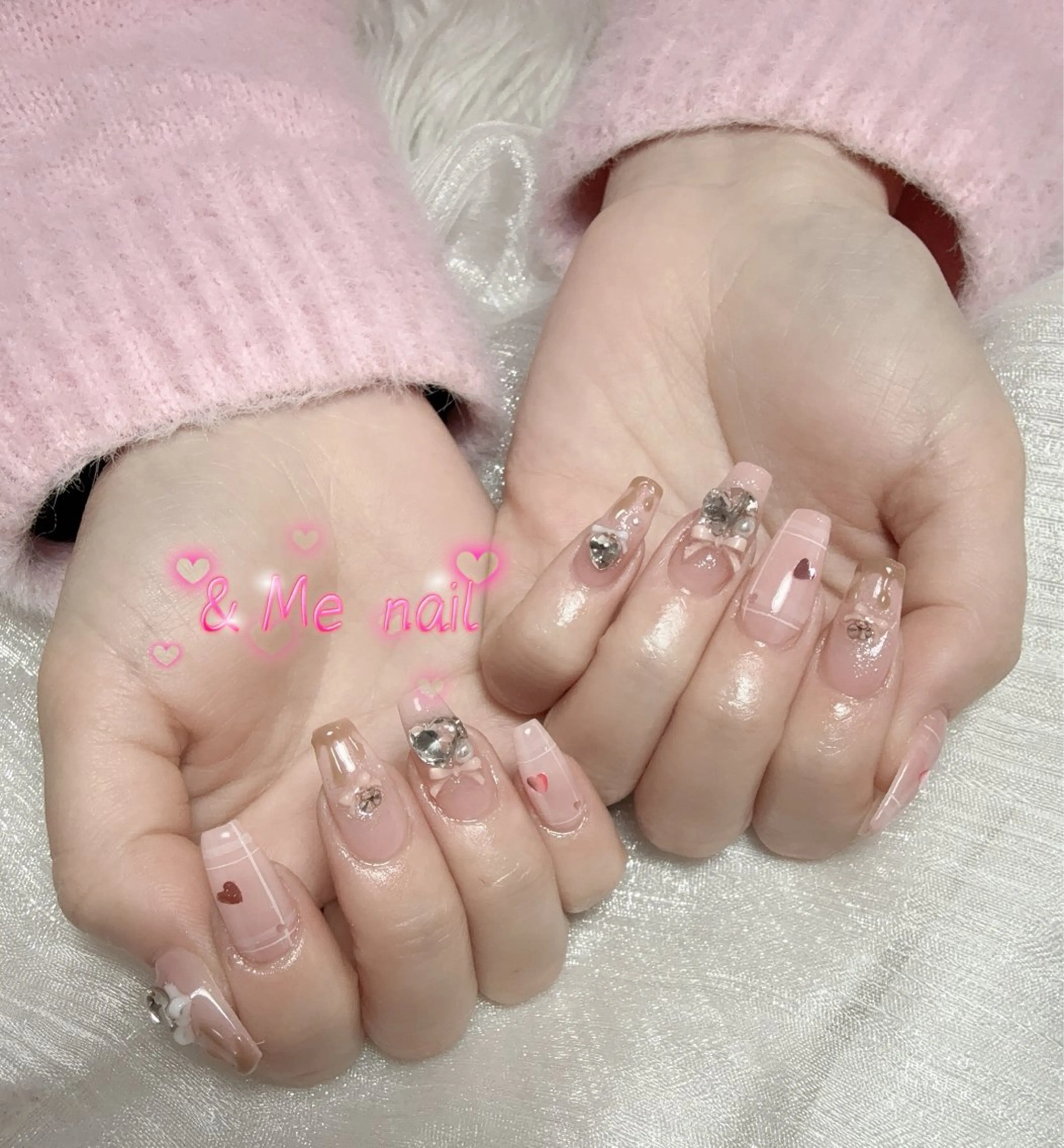 ネイル ハンドネイル &ME タカのネイルデザイン