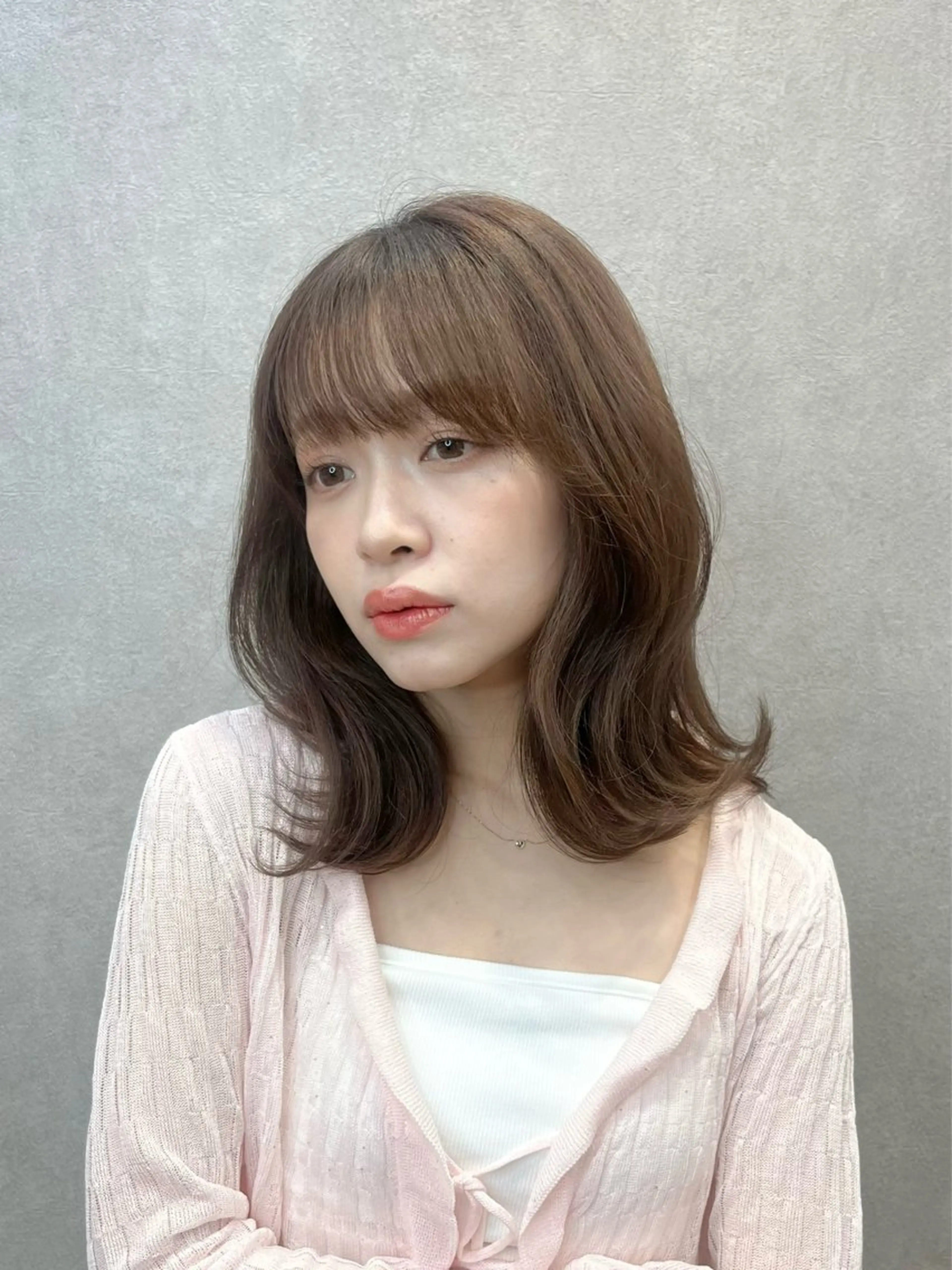 ミディアム カット ヘアカラー 韓国🎀レイヤー/艶 髪/縮毛矯正/ユリナのヘアスタイル