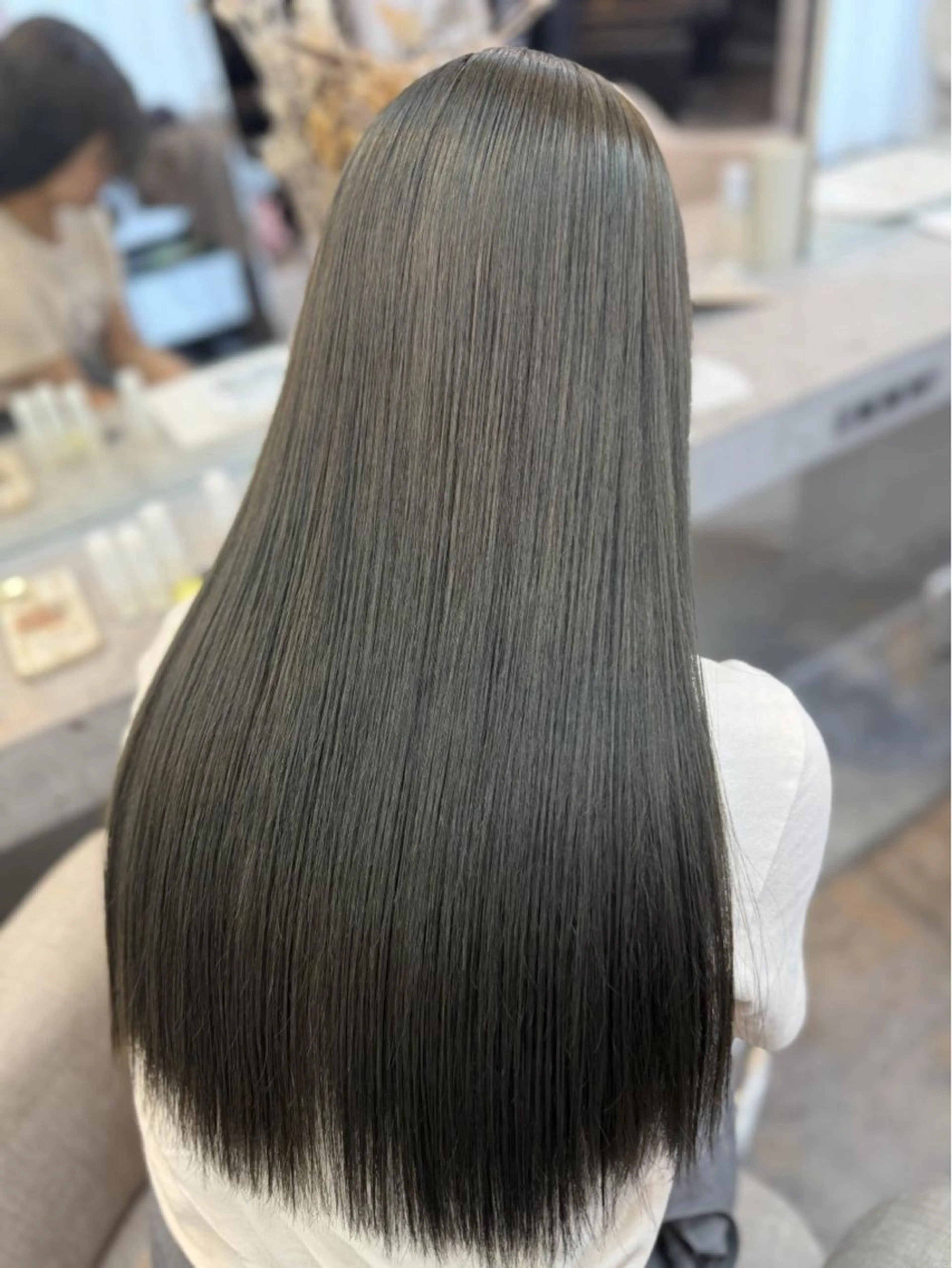 ロング rin/艶髪特化/ 暗髪/透明感のヘアスタイル