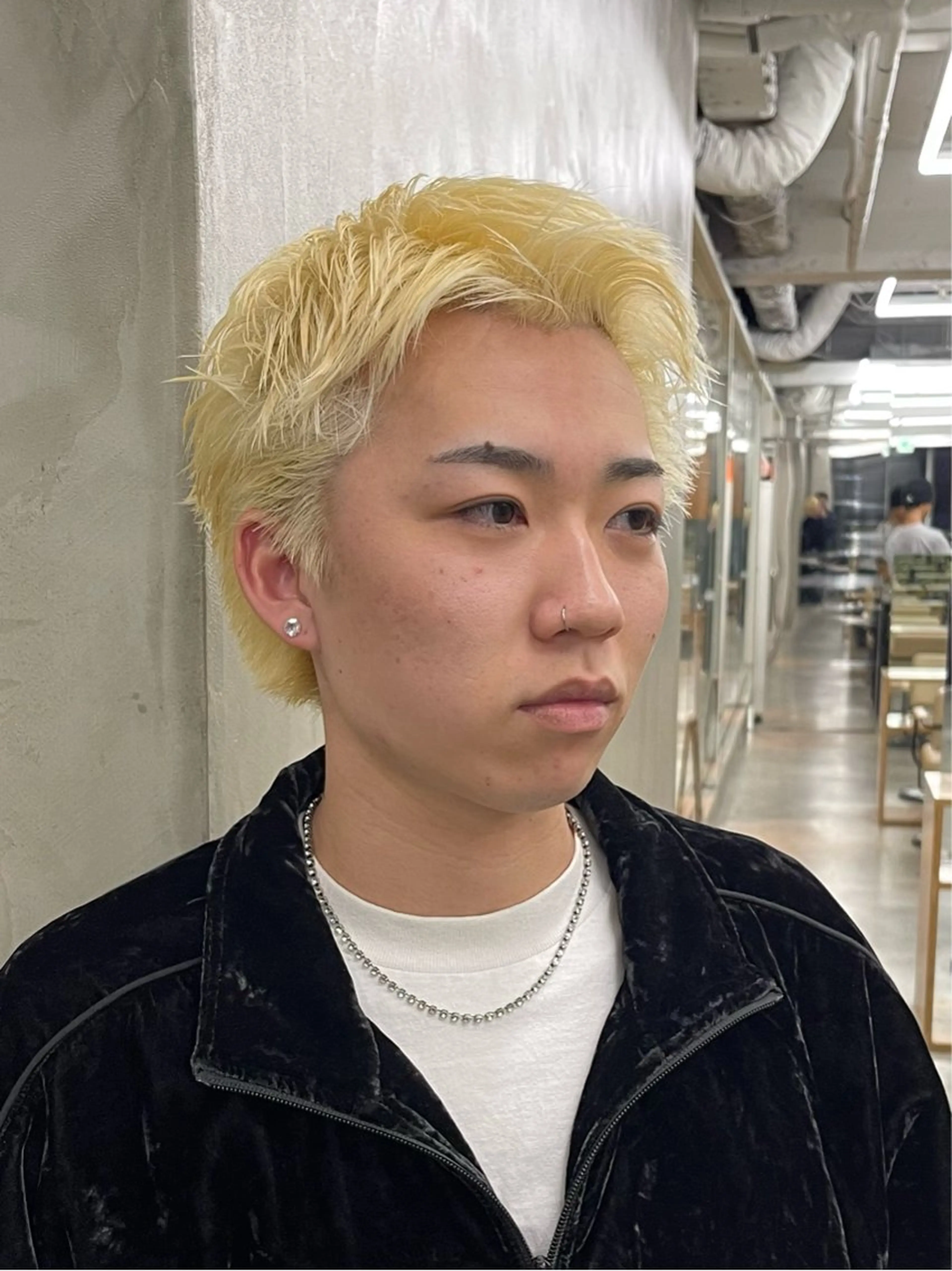 カラー メンズ メンズブリーチ ブリーチ 抜きっぱなしブロンド ブロンド ケアブリーチ カット ヘアカラー トリートメント メンズカット パーマ[佐橋]のヘアスタイル