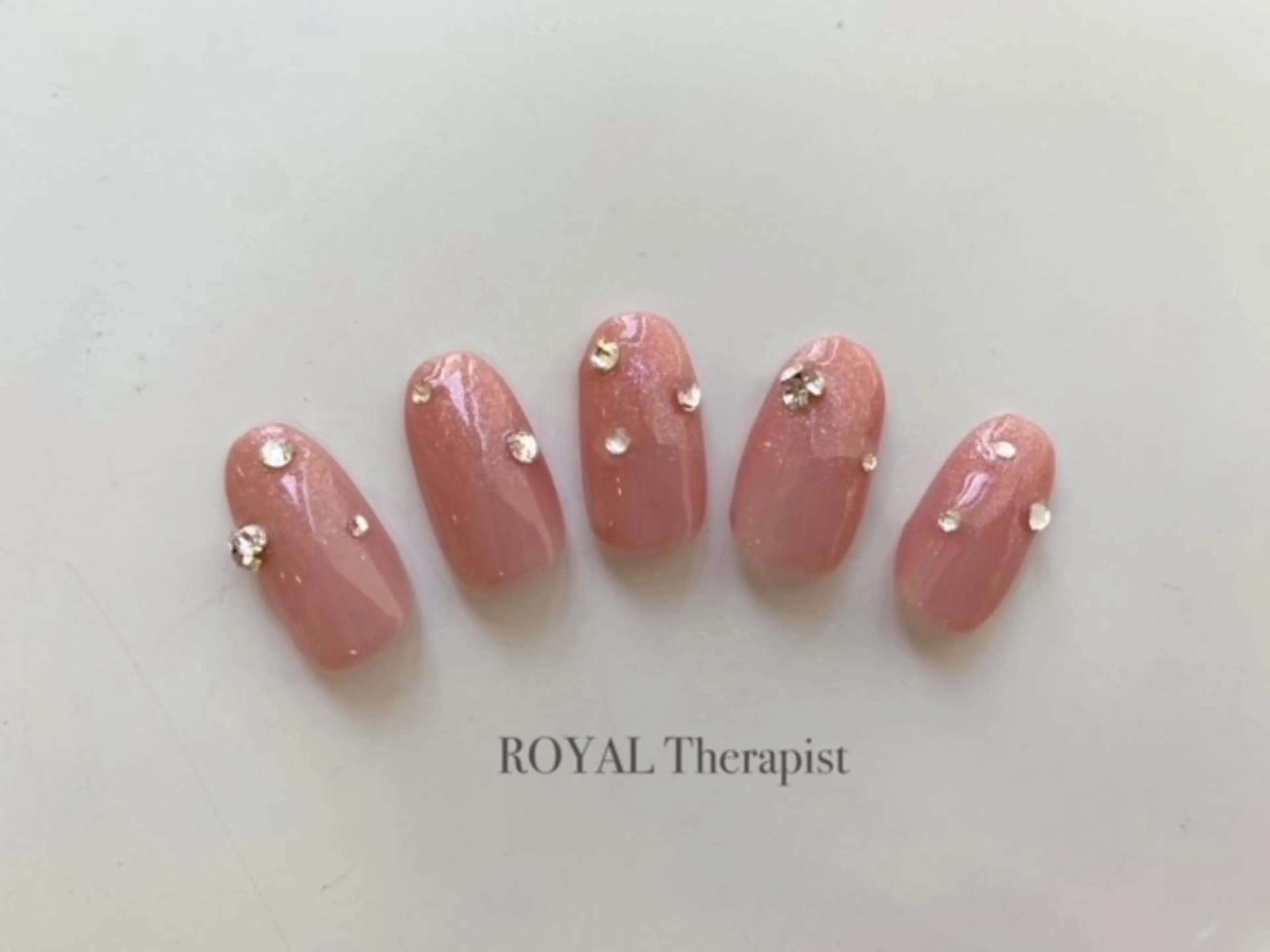 ネイル 【山岡】 ロイヤル•セラピストのネイルデザイン
