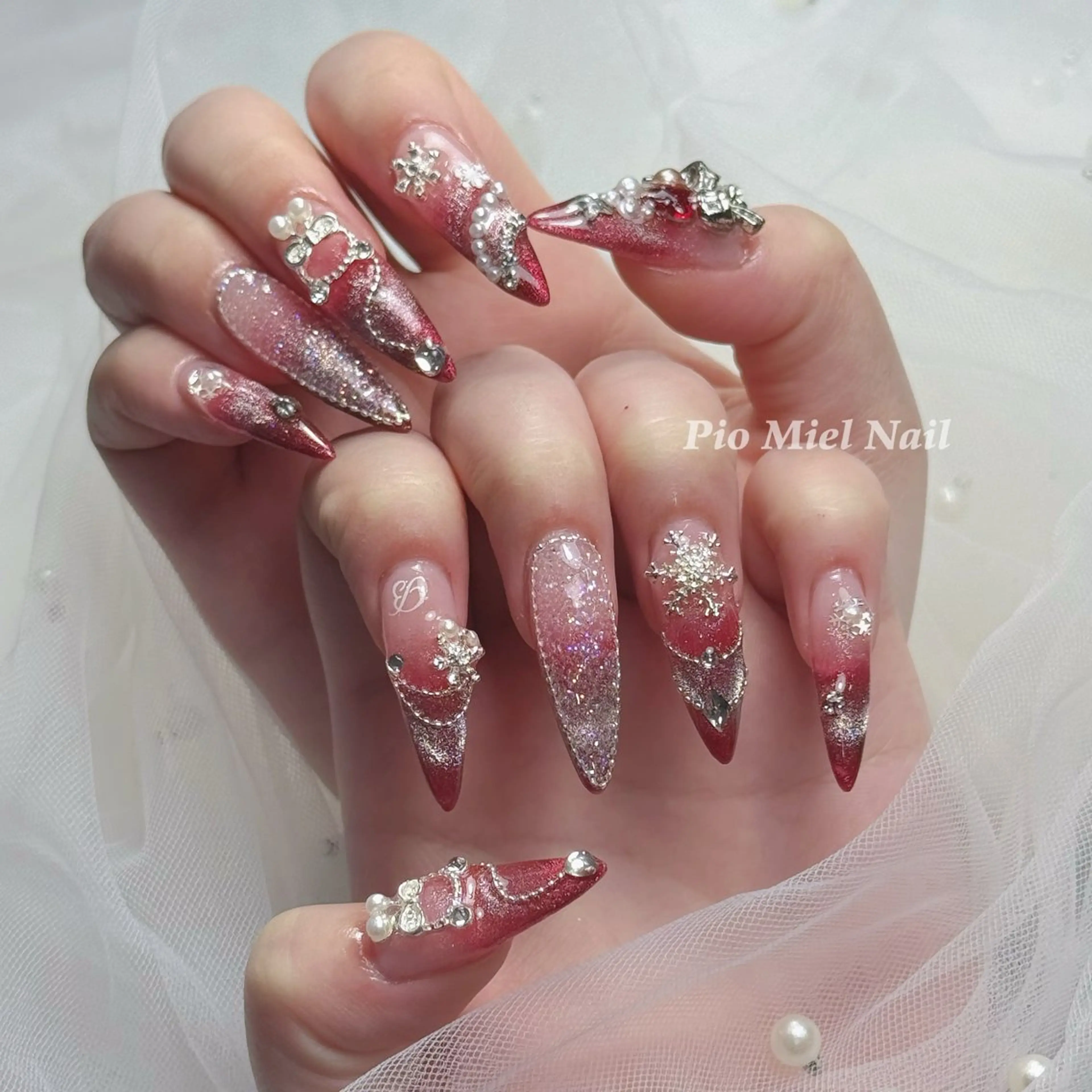ネイル ハンドネイル Pio Mielのネイルデザイン