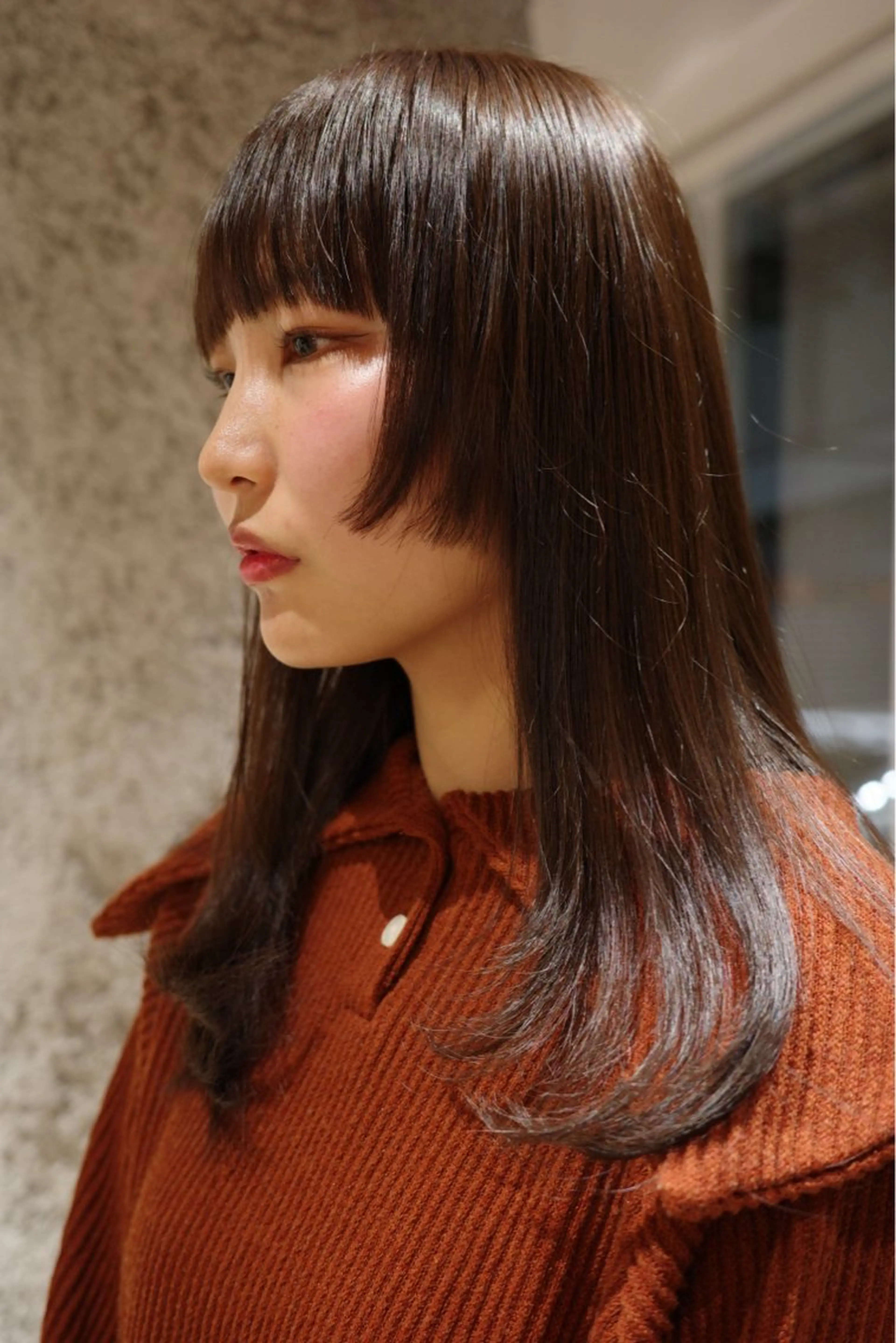 セミロング カラー 内田 海香のヘアスタイル