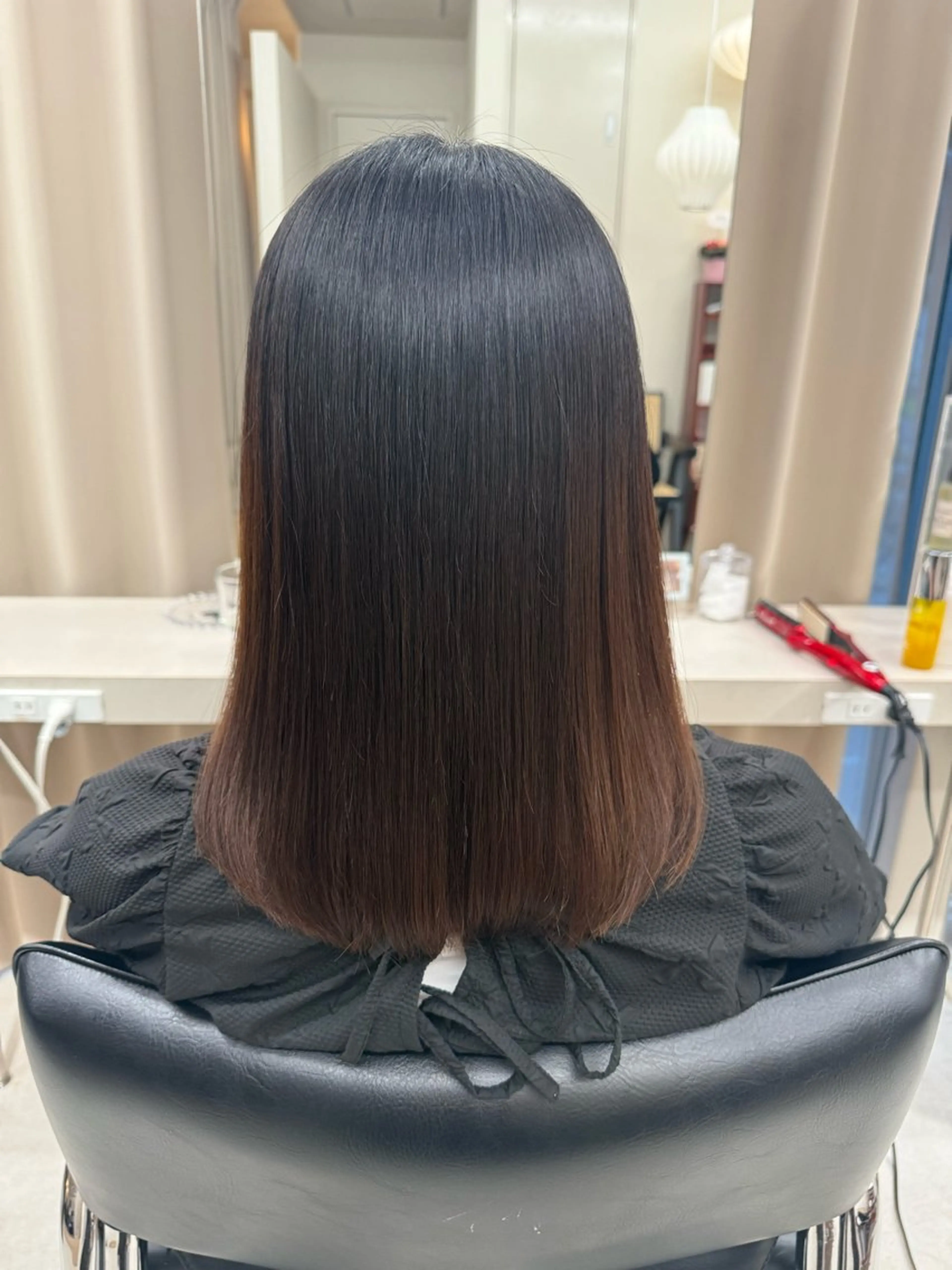 セミロング パーマ カット 縮毛矯正 トリートメント ヘッドスパ haru 髪質改善サロンのヘアスタイル