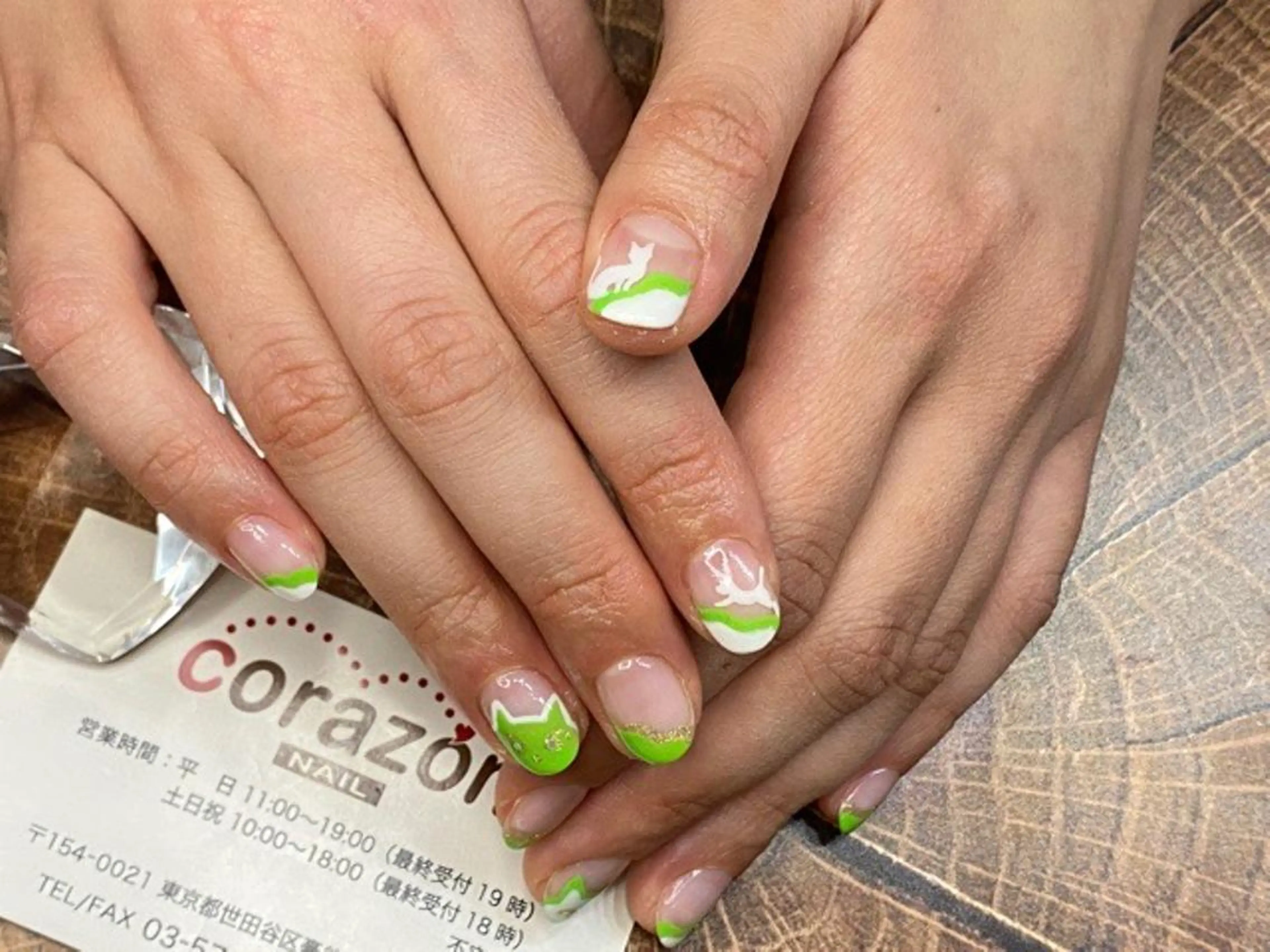 ネイル グリーン ホワイト corazon所属・ネイリスト aicoのネイルデザイン