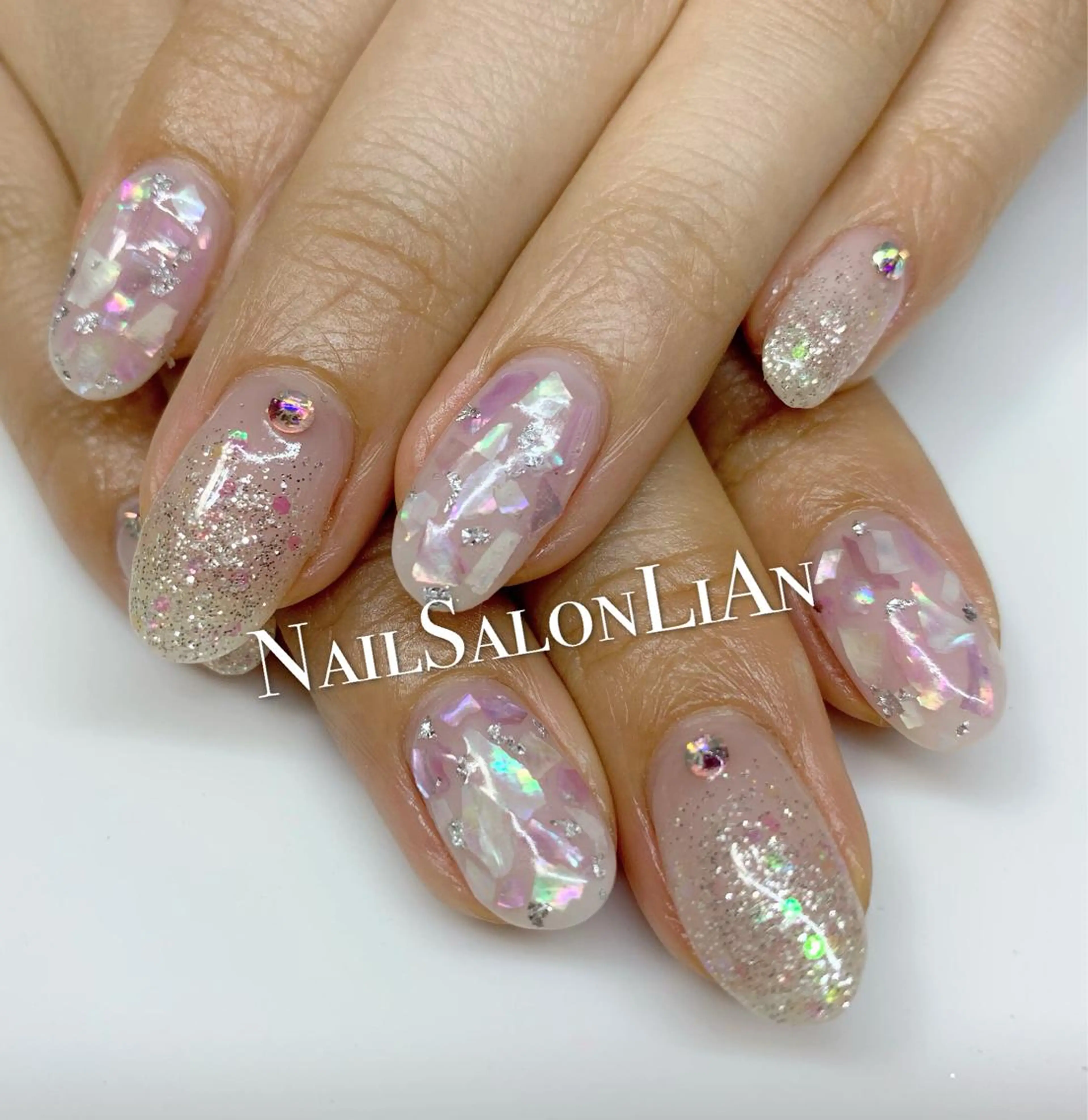 ネイル アートネイル 持ち込み シンプルネイル ストーンネイル NailSalon LiAnのネイルデザイン