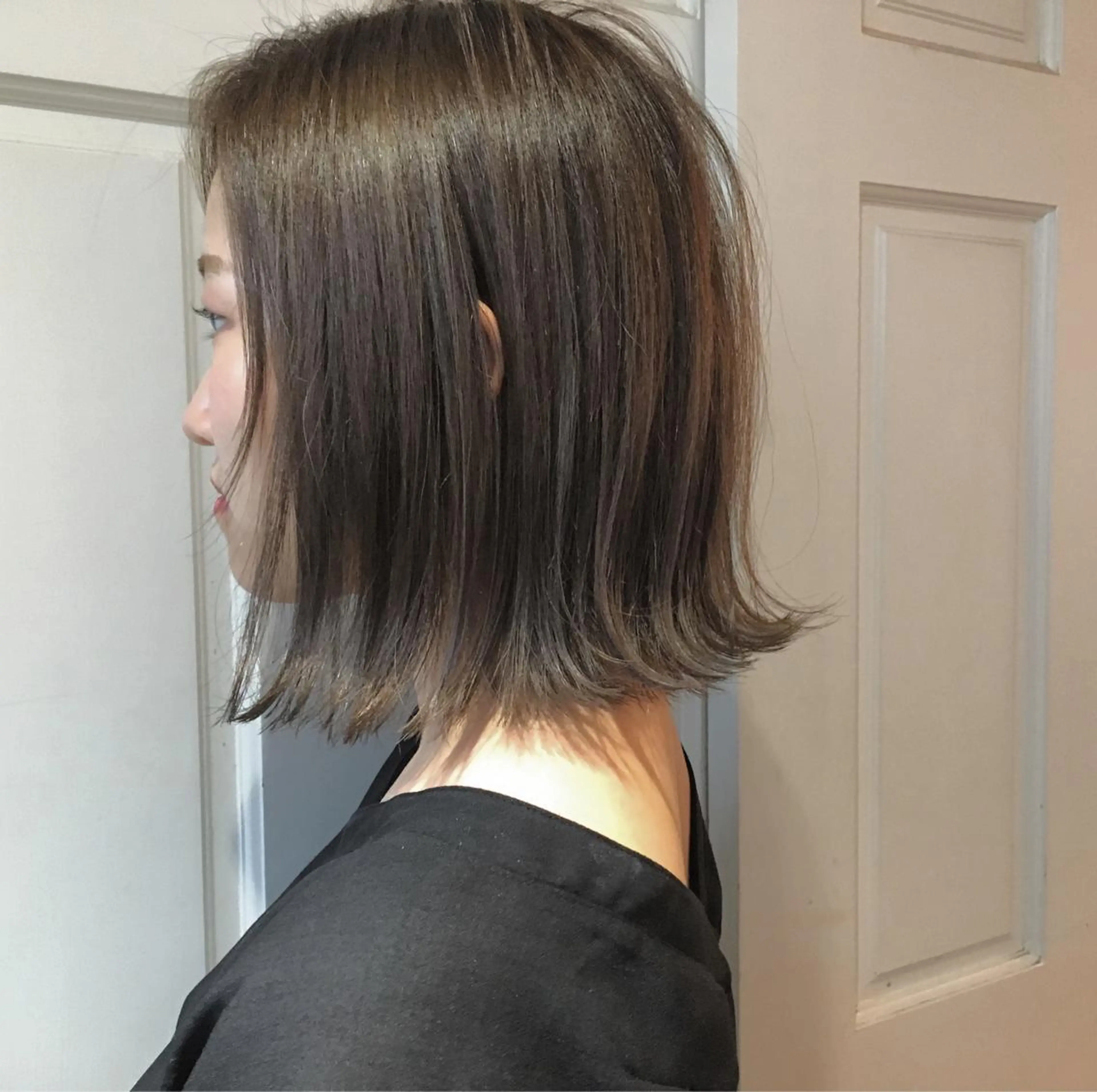 ミディアム アッシュ アッシュグレー アッシュグレージュ カット ヘアカラー 🌸ハイトーン 新田　廉 🌸のヘアスタイル