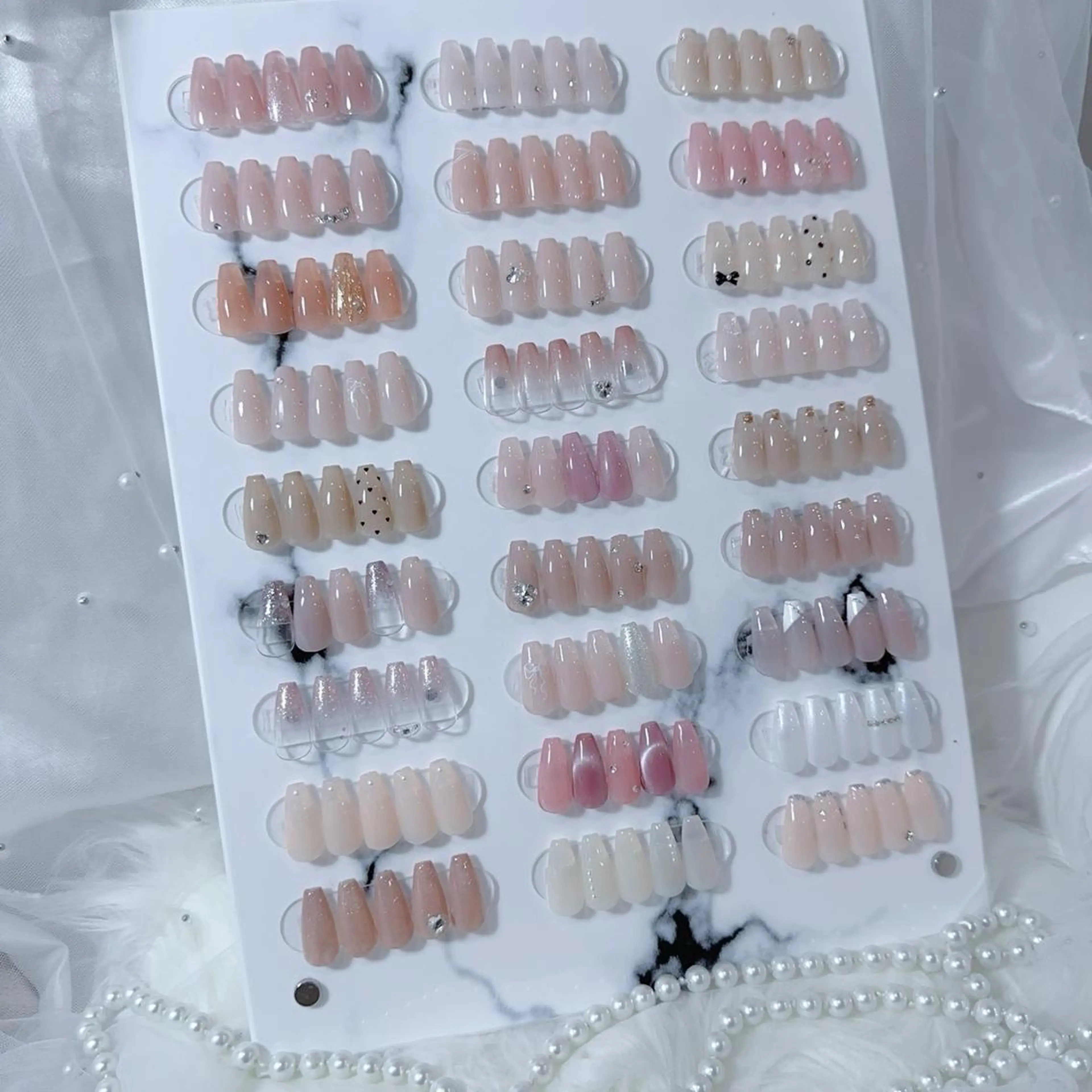 ネイル アートネイル フラッシュネイル フレンチネイル ジェルネイル ガラスフレンチ You&Me Yuiのネイルデザイン