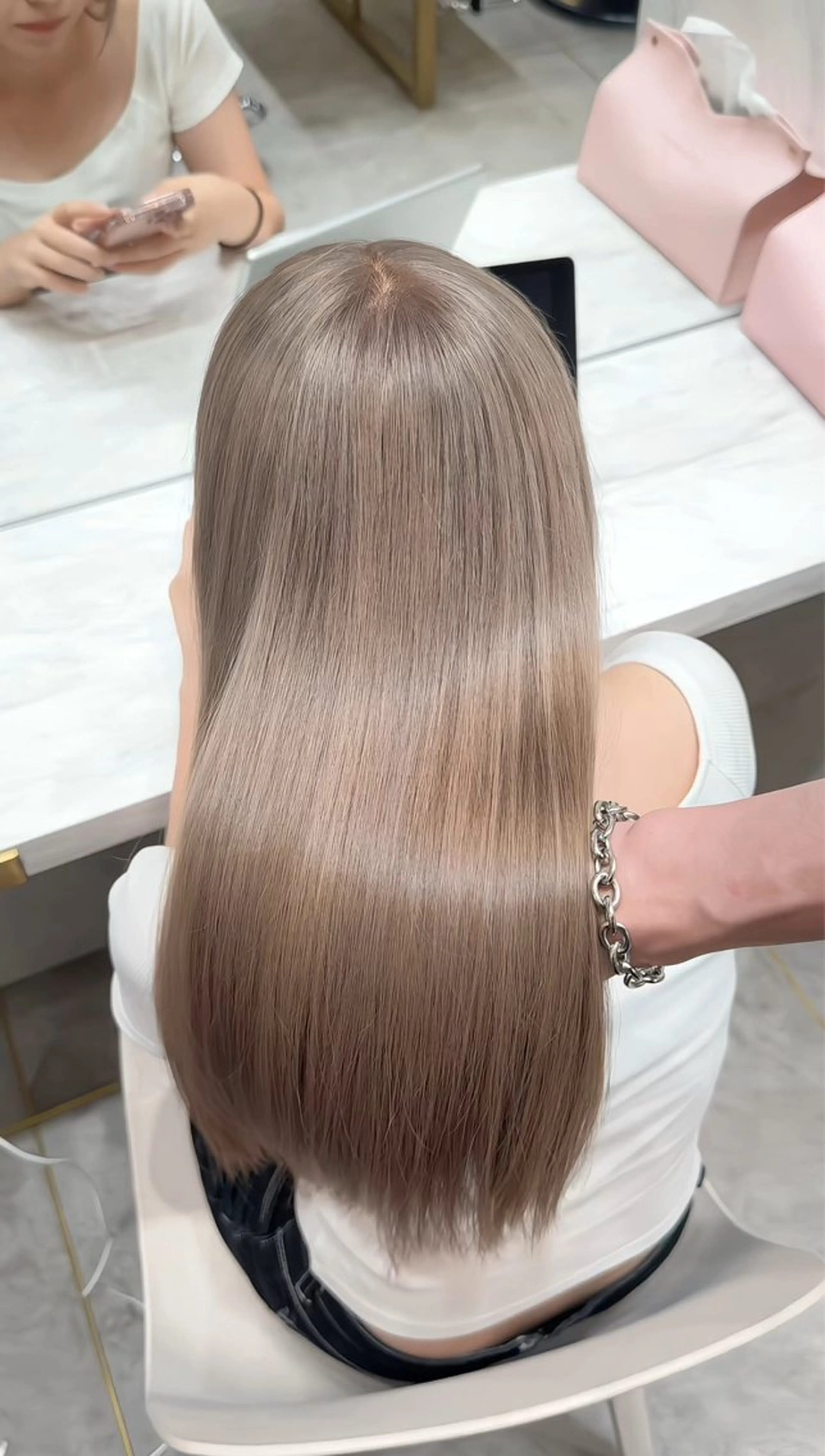 セミロング ヘアカラー 坂口 京平のヘアスタイル