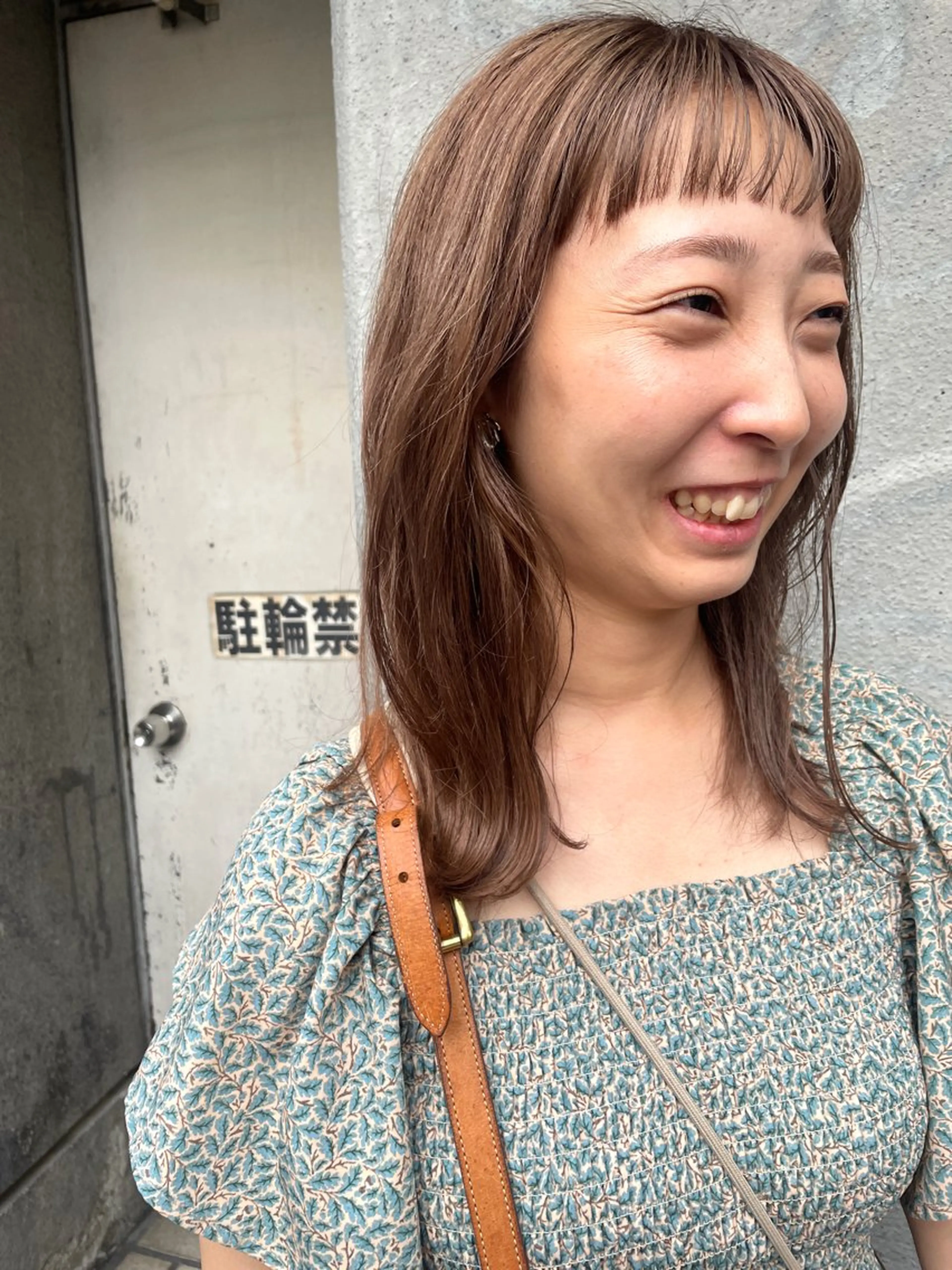 セミロング カット ヘアカラー トリートメント さの あやねのヘアスタイル