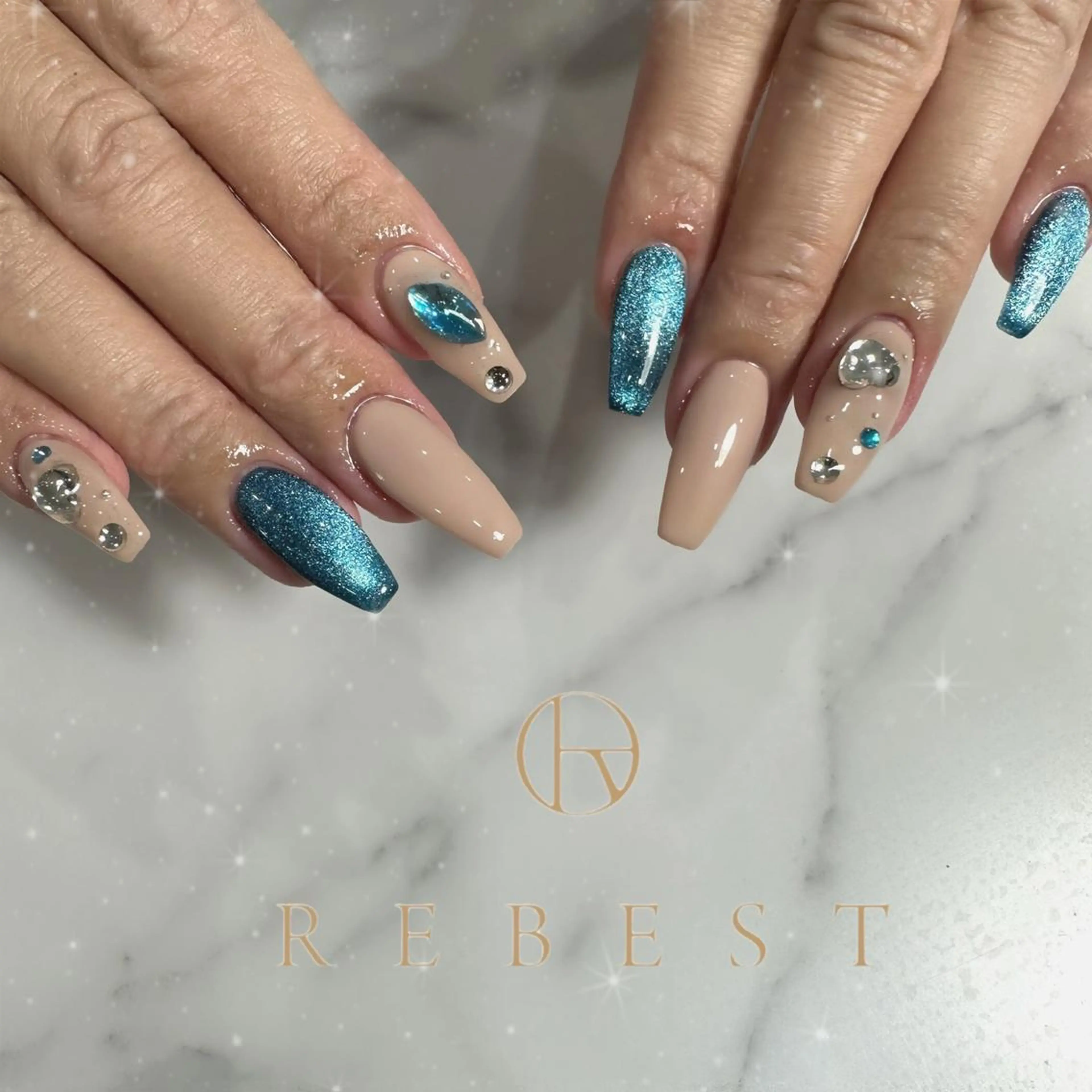 ネイル ❤️💛REBEST 付け放題Nailのネイルデザイン