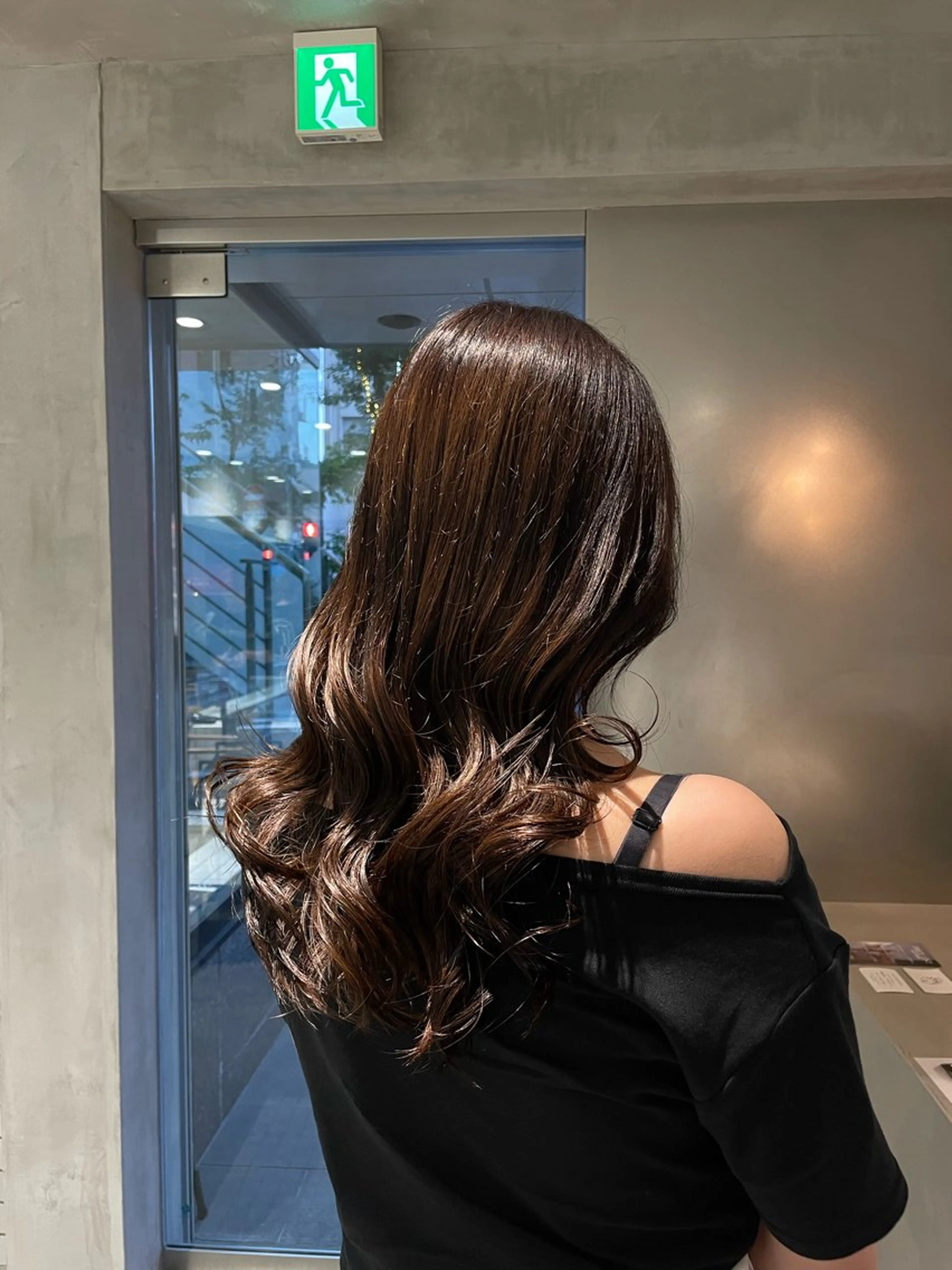 ロング カラー ヘアカラー 頼金 愛海のヘアスタイル