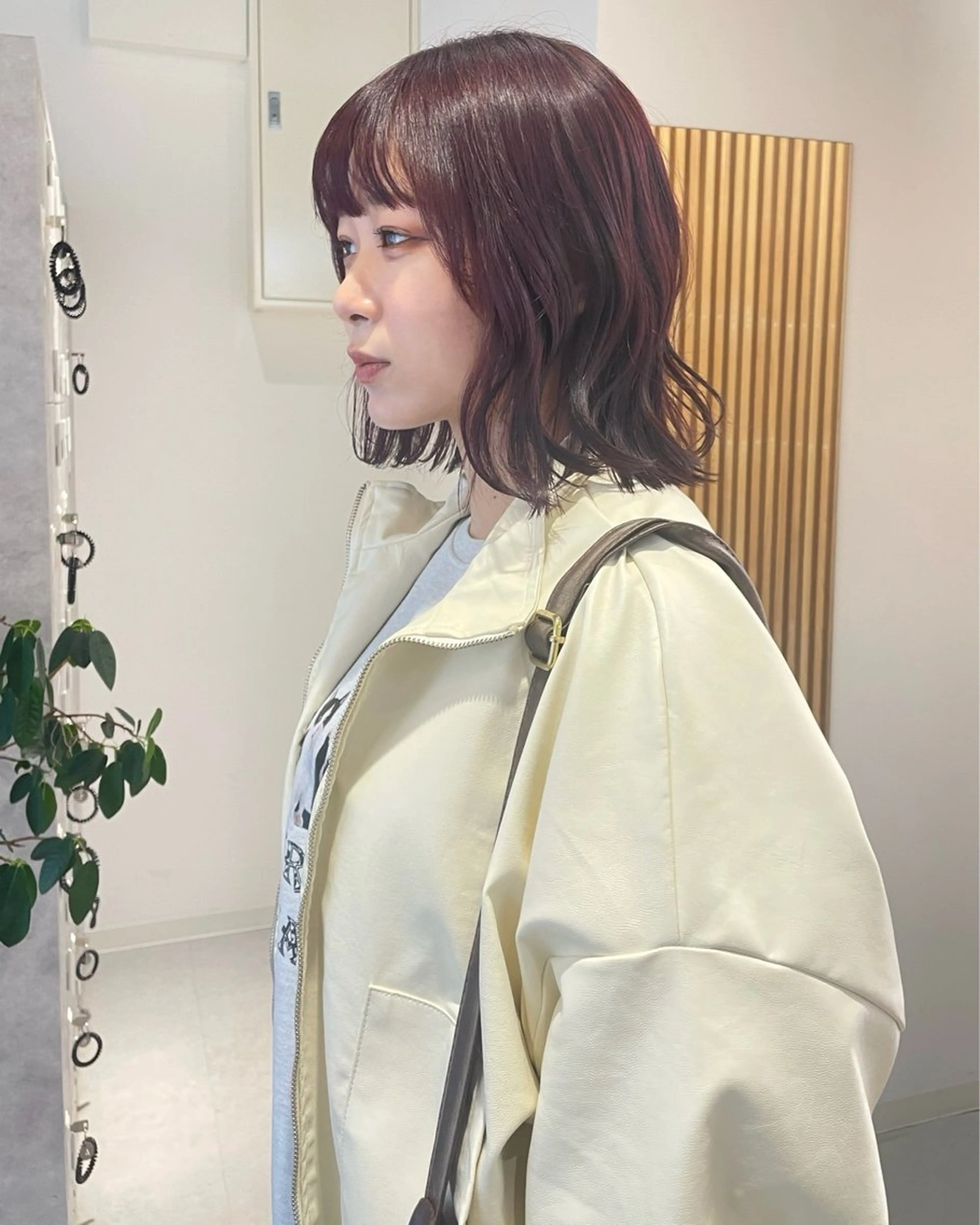 ミディアム カラー ブリーチ ブリーチなしカラー カット ヘアカラー トリートメント デザインパーマ/ 艶カラー/ボブのヘアスタイル