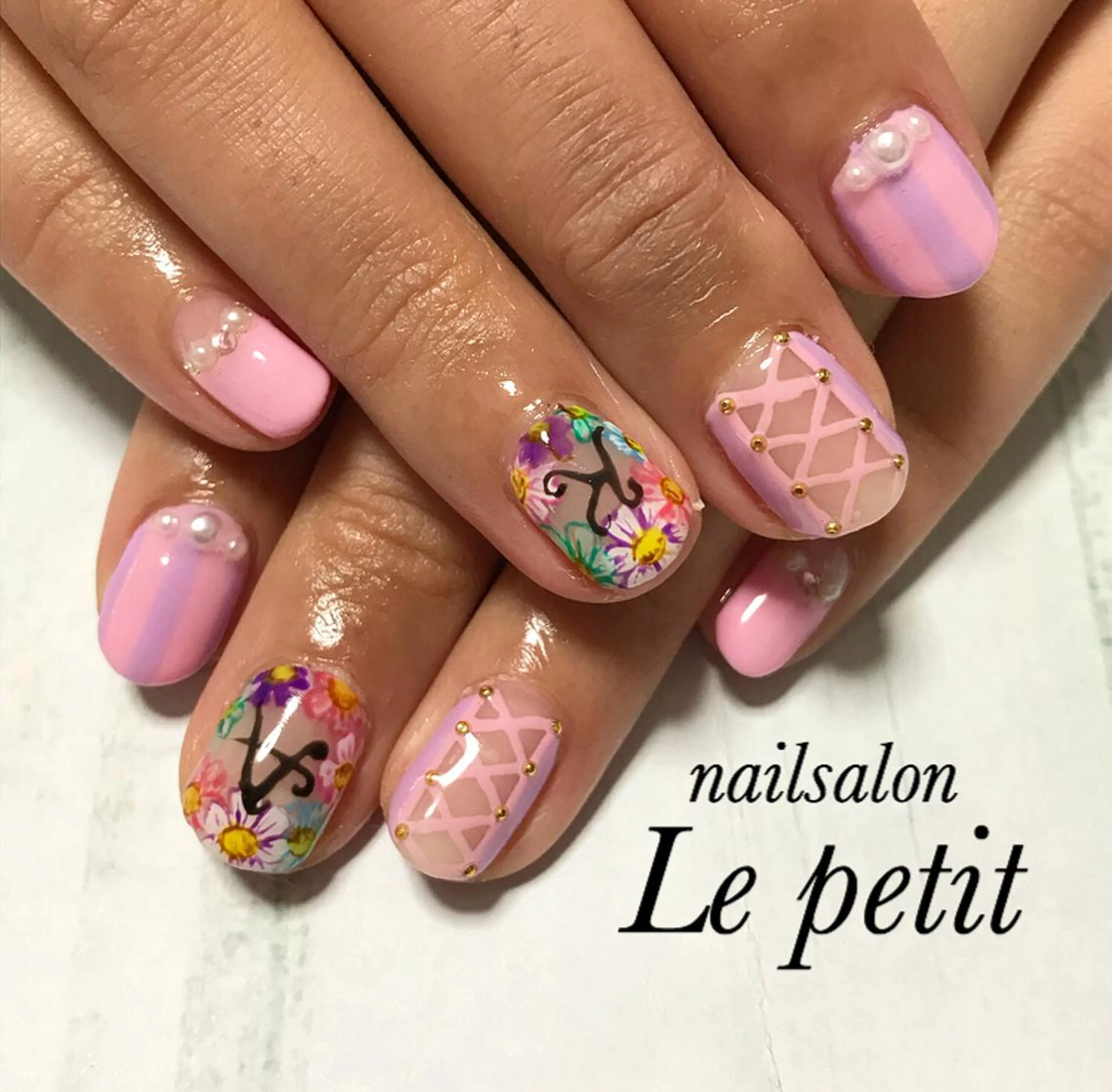 ネイル 石野 広佳のネイルデザイン