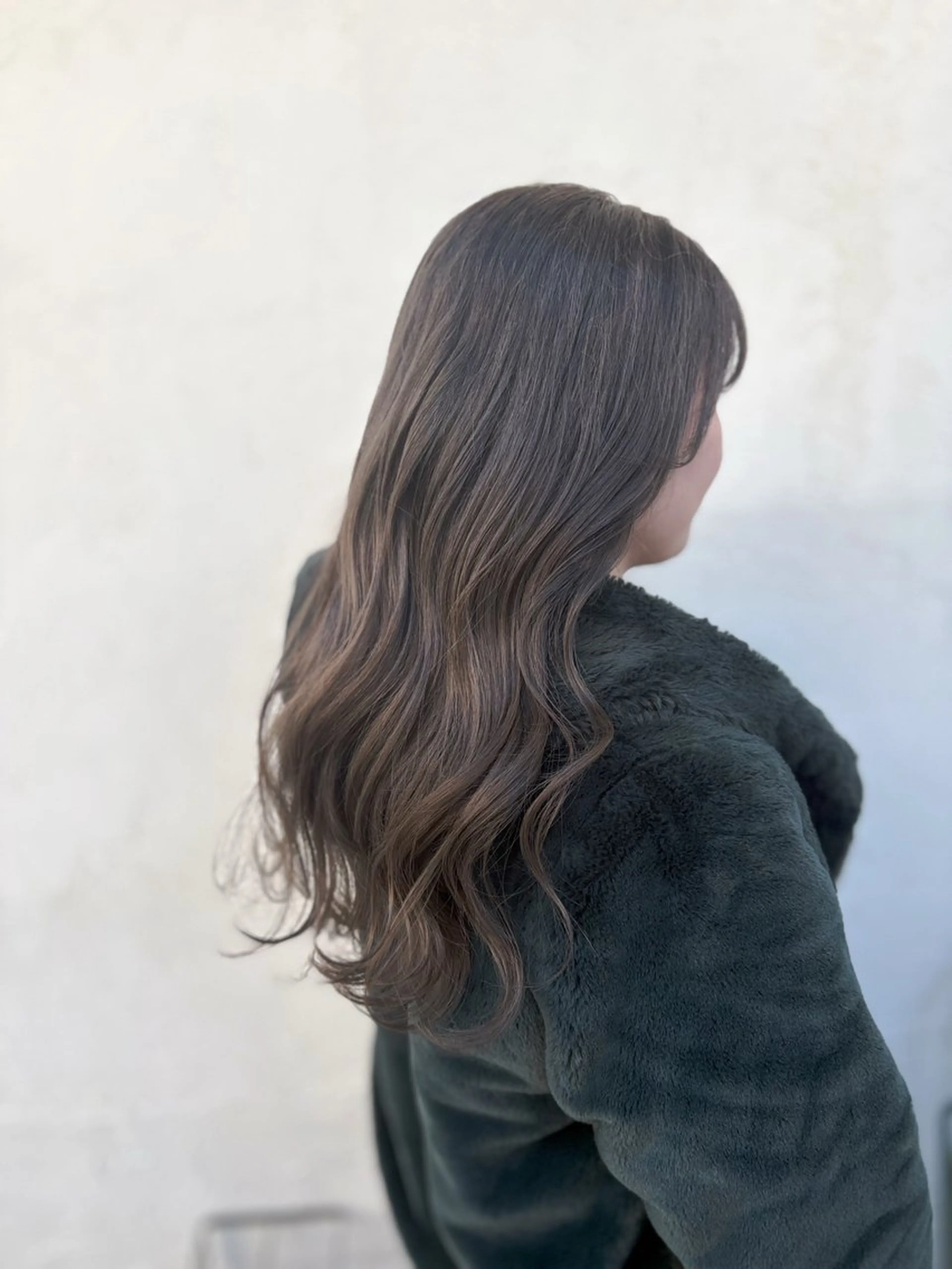 ロング カラー ヘアアレンジ カット ヘアカラー トリートメント ヘアセット ブリーチなしで透明感 艶カラー【Ryo】のヘアスタイル