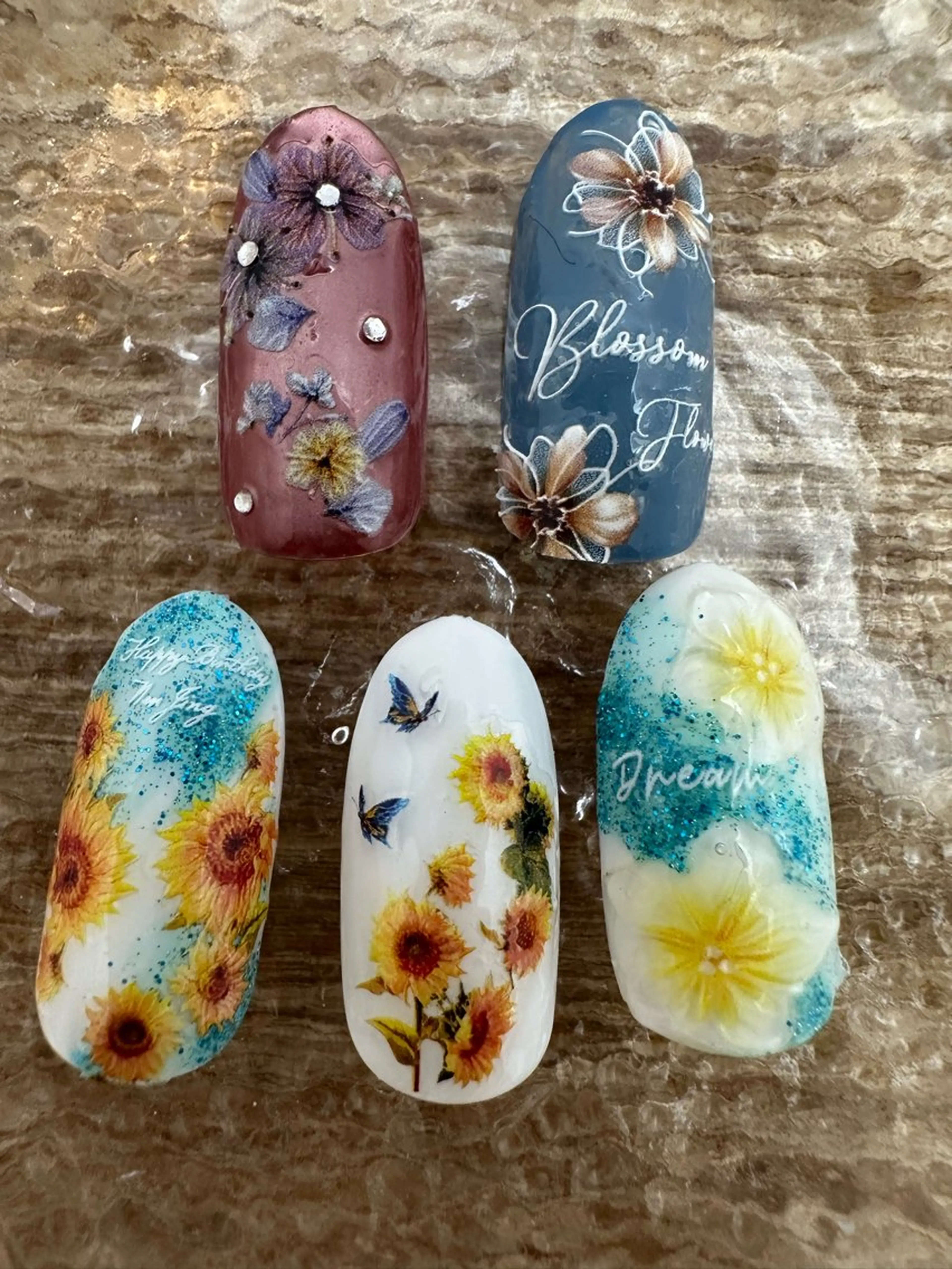 ネイル アートネイル フラワーネイル ネイルサロンエレノア所属・田端 笑理菜のネイルデザイン