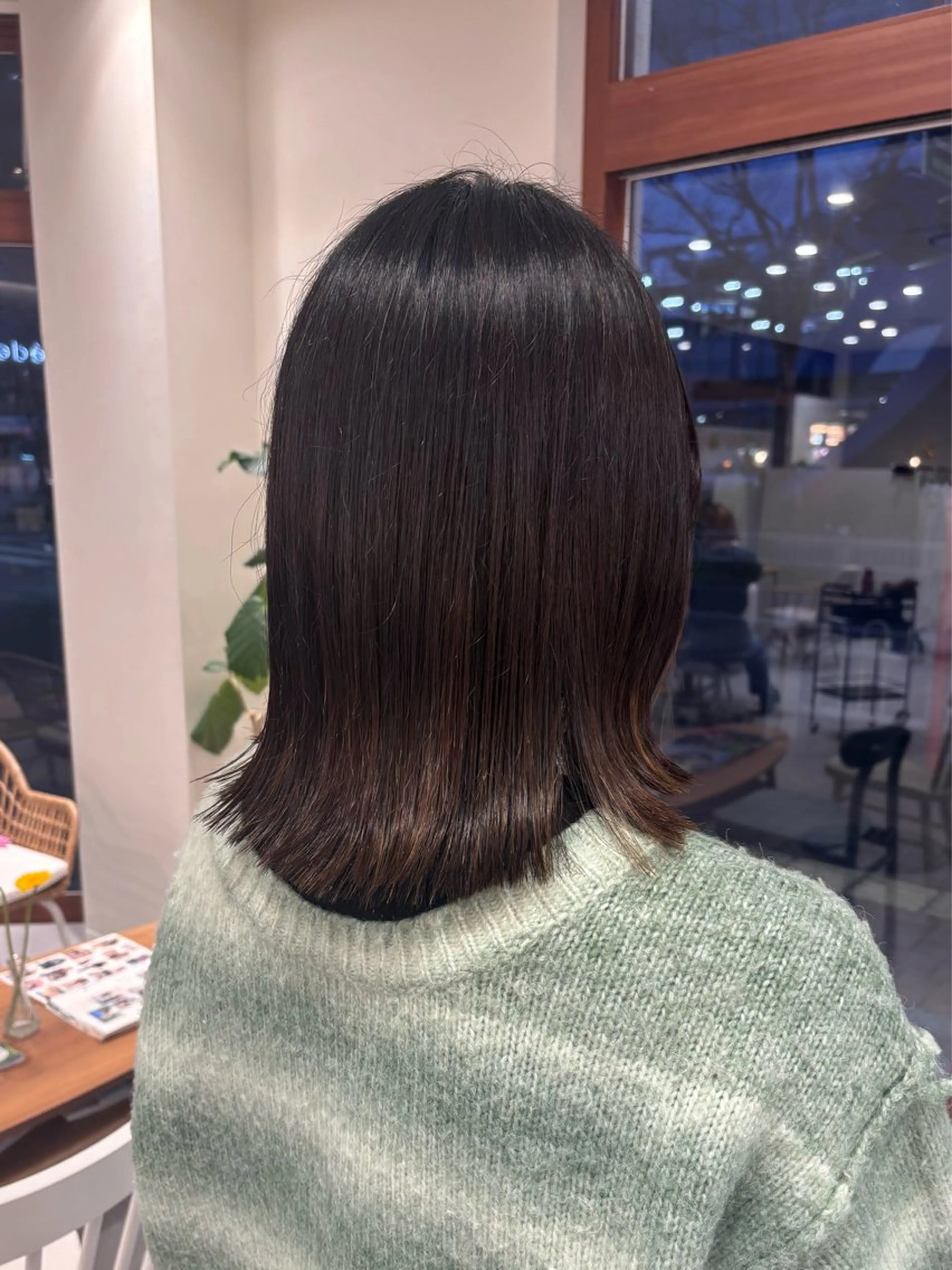 ミディアム 崎村 寧々のヘアスタイル