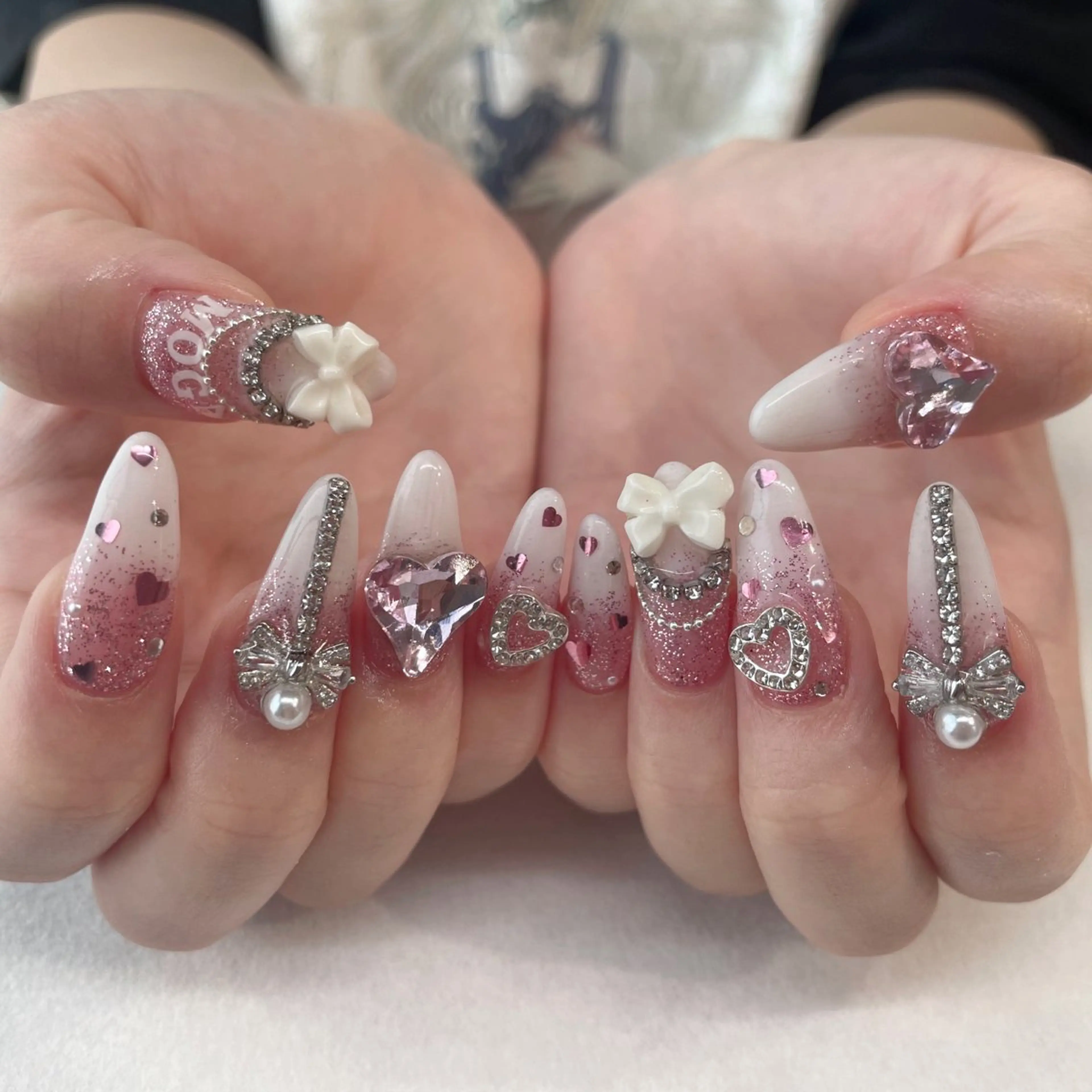 ネイル ハンドネイル 💎🐰 saki. m 🐰💎のネイルデザイン