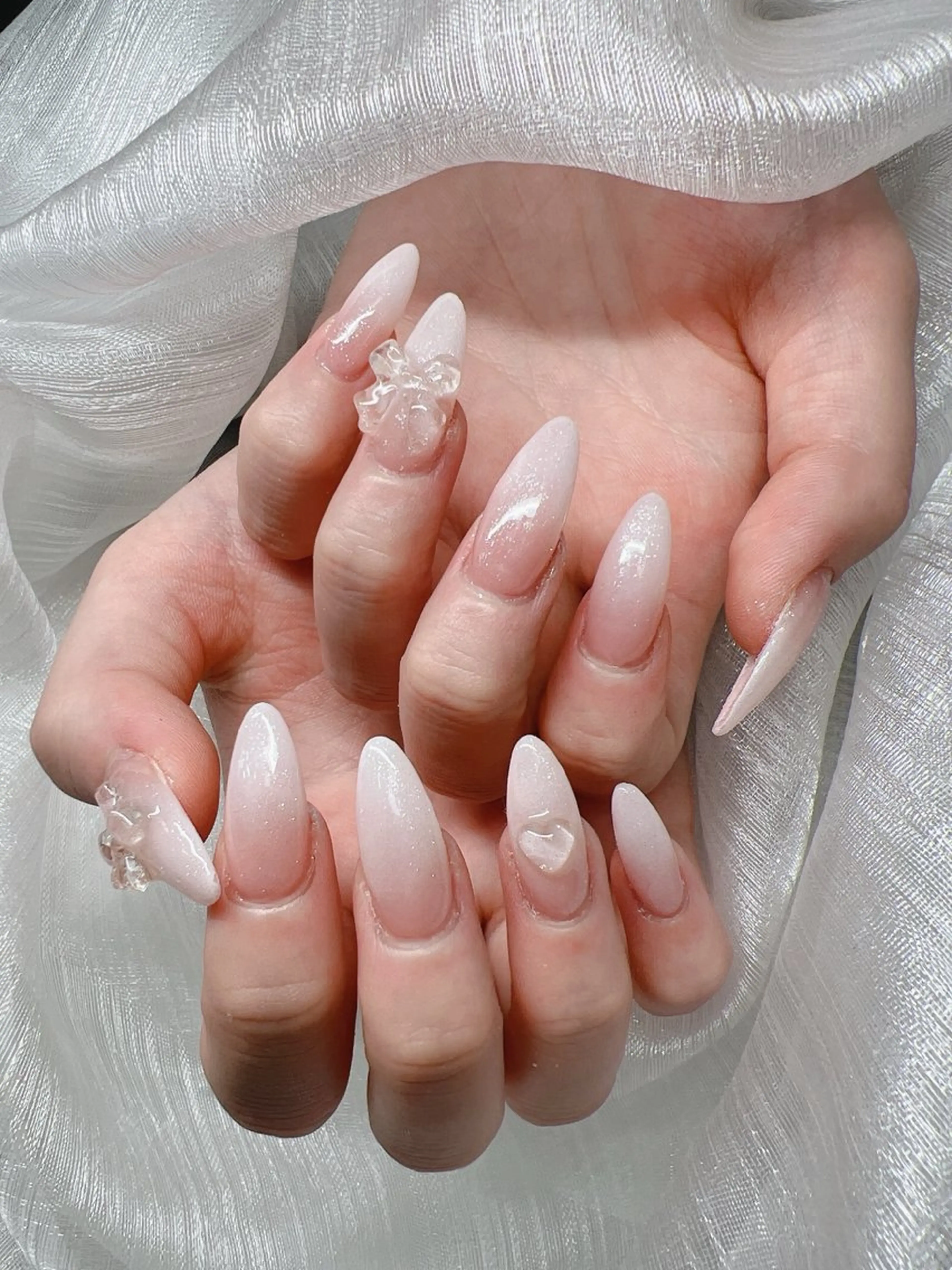 ネイル 長さ出し グラデーション 卒業式 キラキラネイル マグネットネイル ハンドネイル Lee Nails チップ長さだし専門店のネイルデザイン