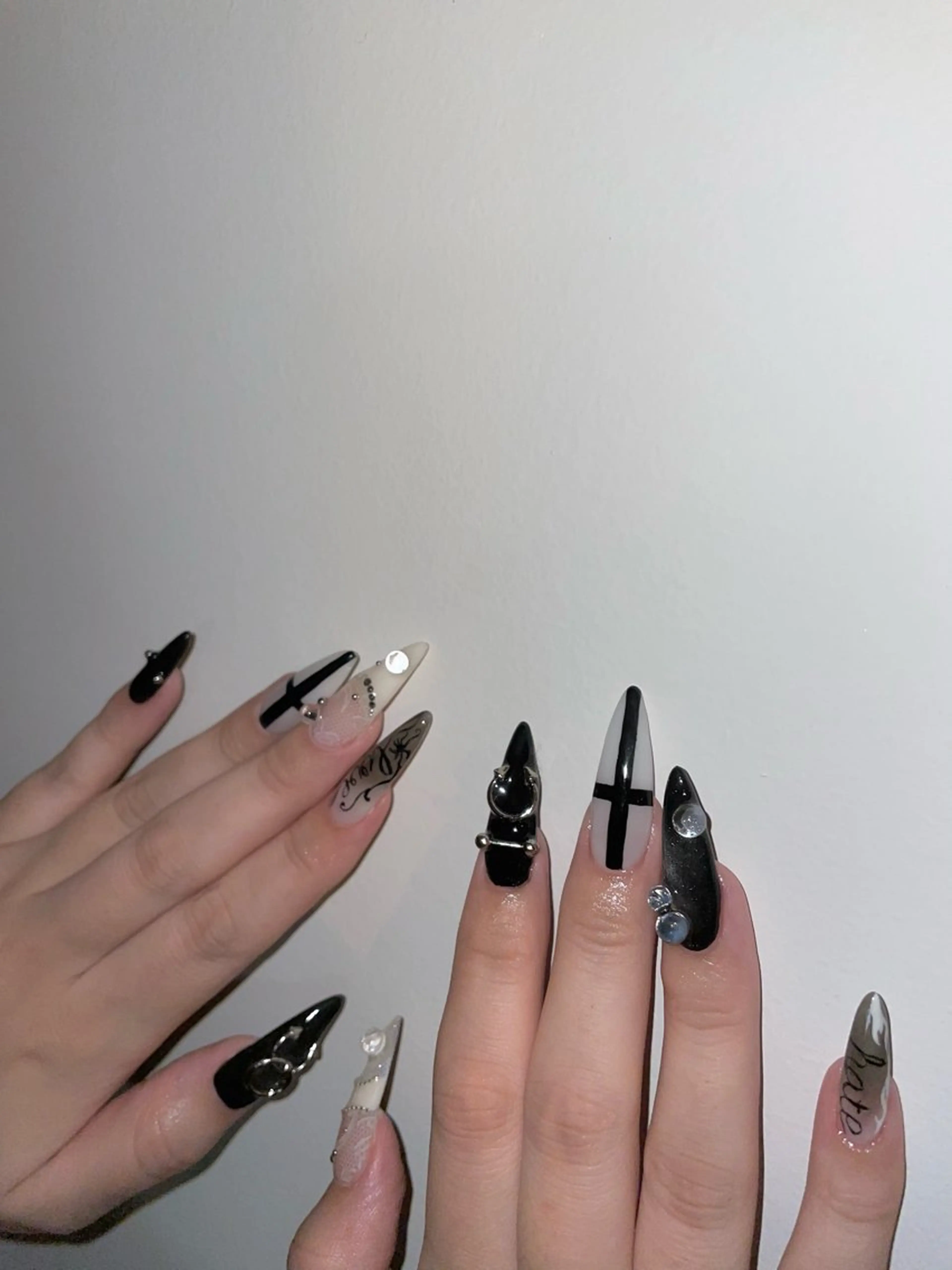 ネイル ハンドネイル iru.所属・西田 七海のネイルデザイン