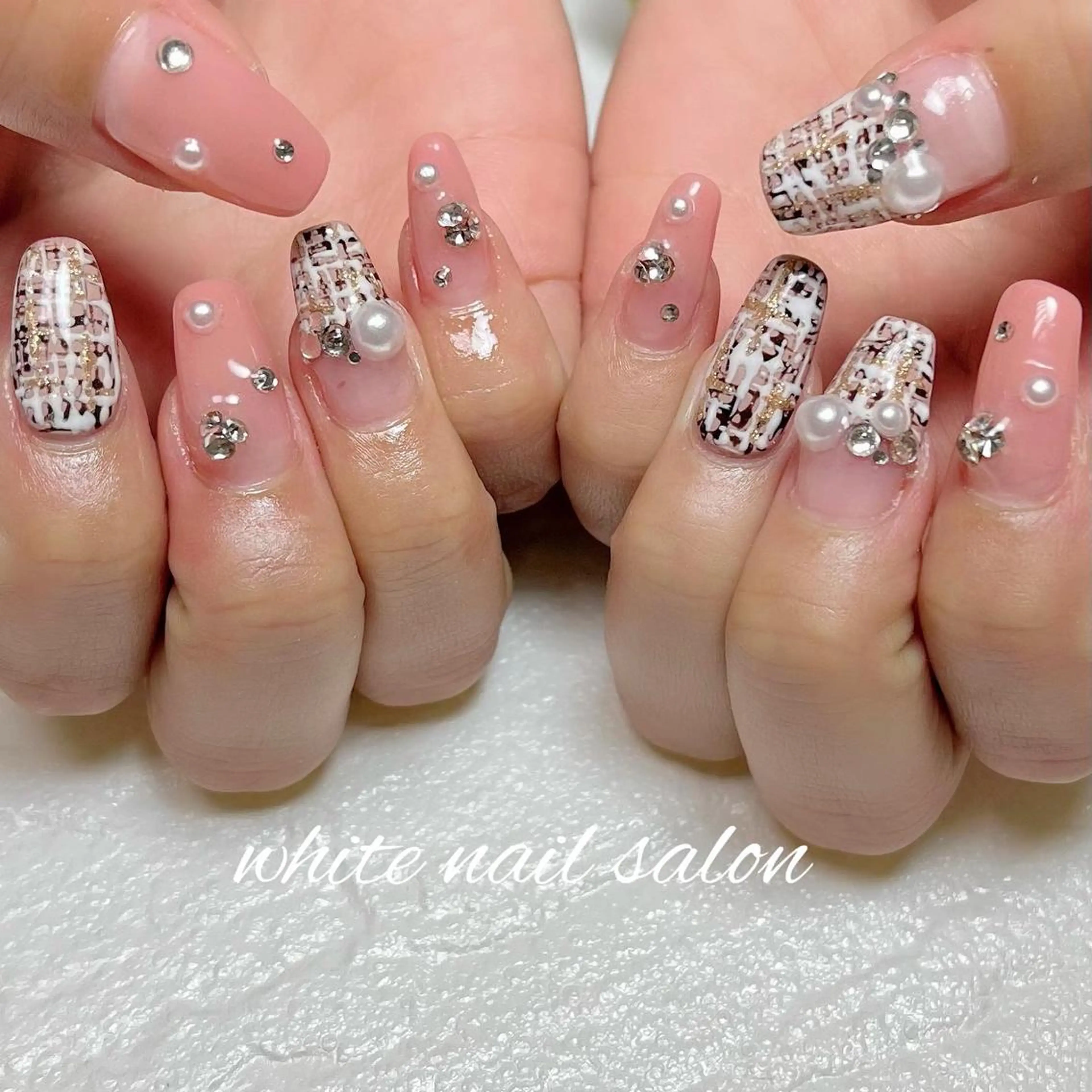 ネイル 長さ出し フットネイル ジェルネイル ハードジェル ラメ(グリッター) ハンドネイル white nail salonのネイルデザイン