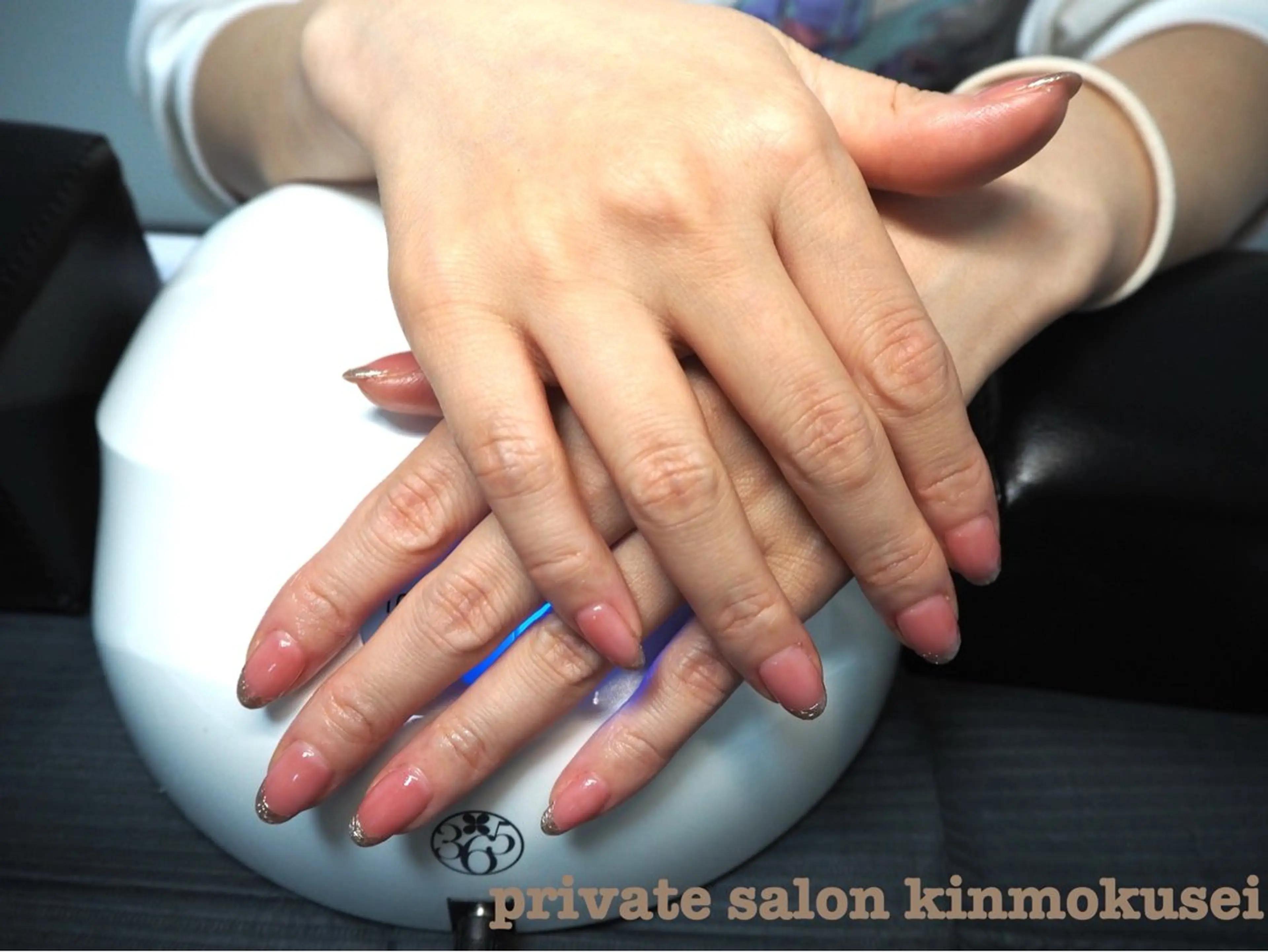 ネイル ミラーネイル ピンク シルバー nail salon kinmokuseiのネイルデザイン