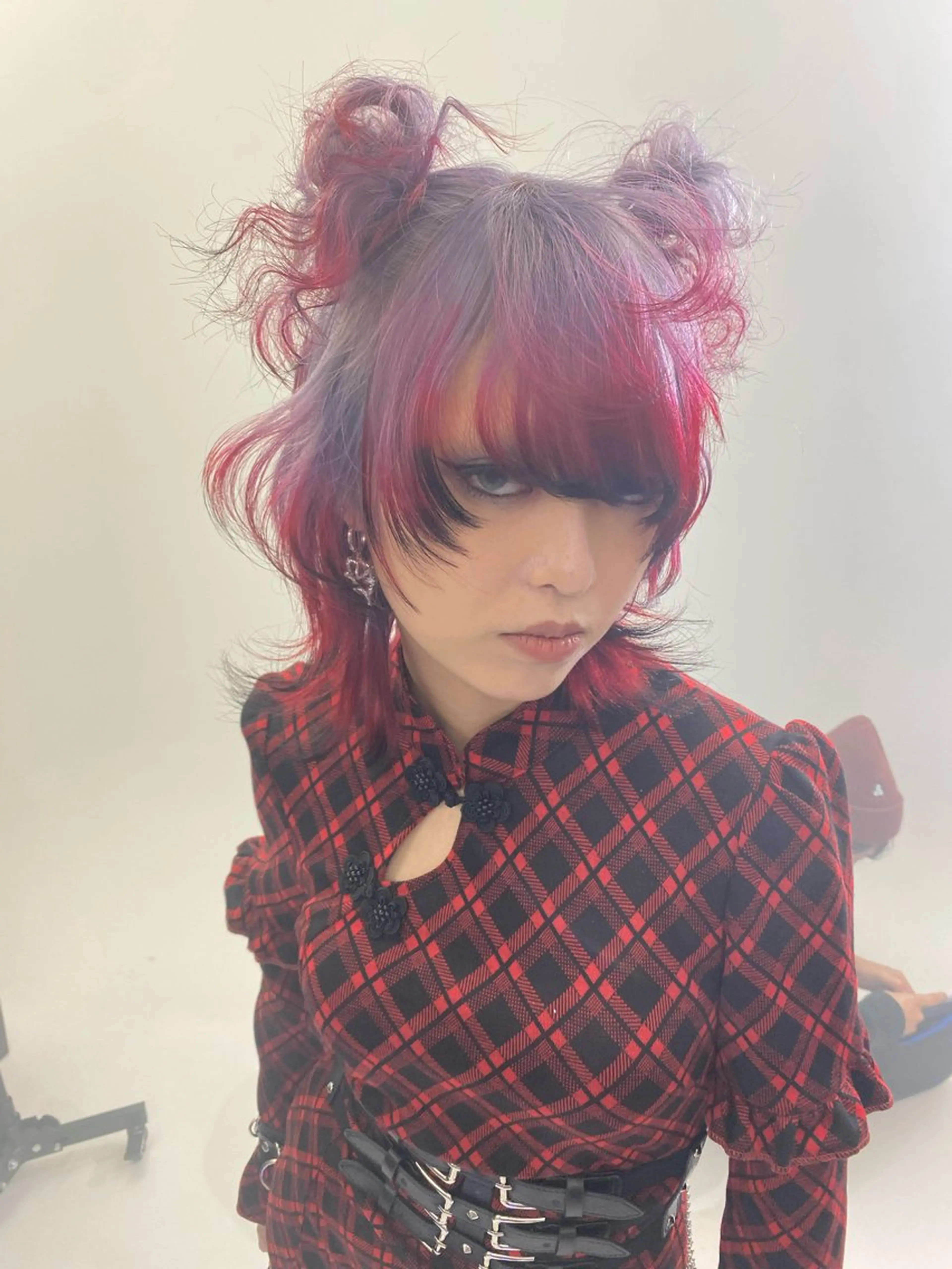 ミディアム カラー ヘアアレンジ デザインカラー 原宿美容師 iLe. tae ハイトーンのヘアスタイル