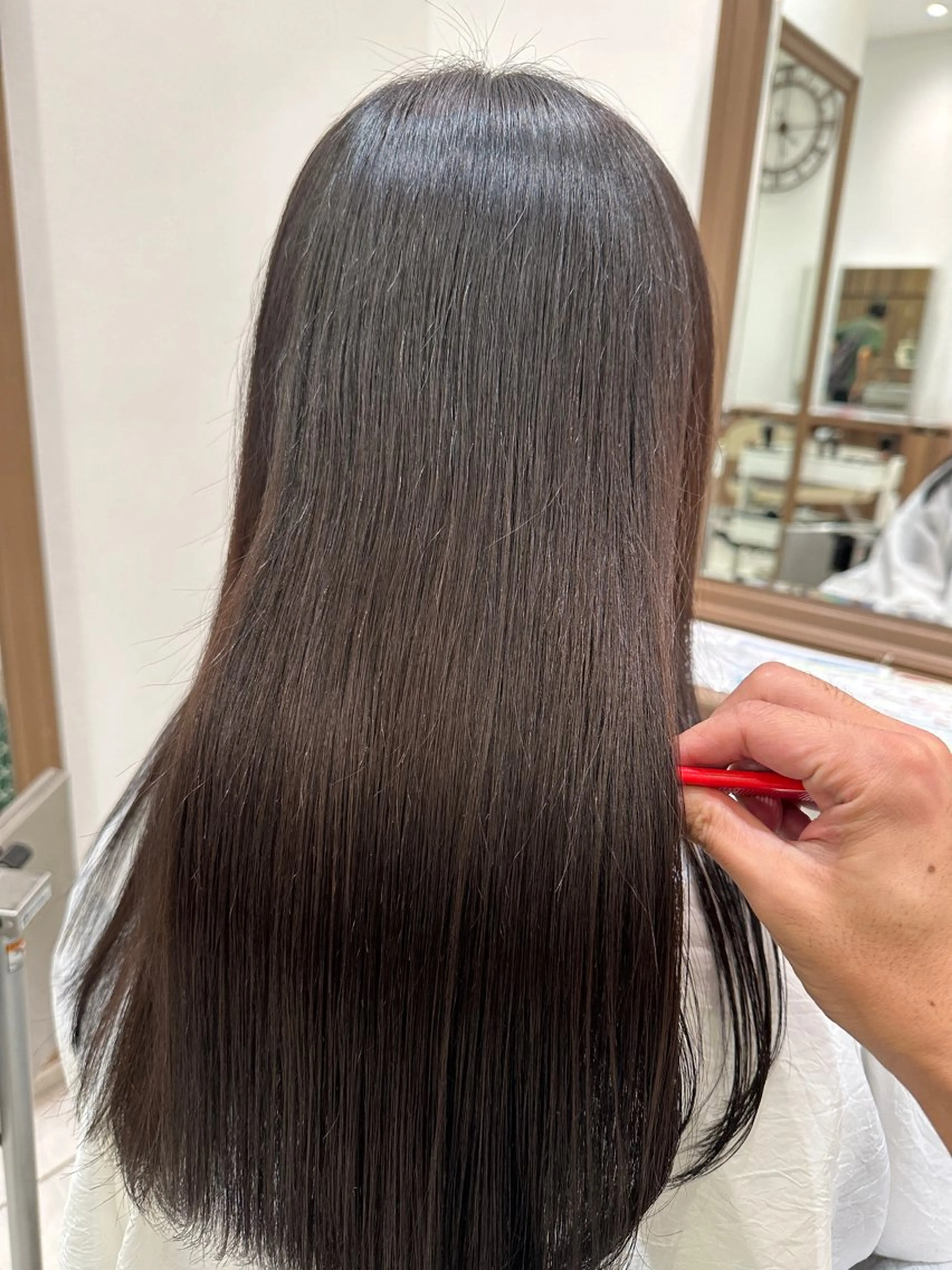 ロング 日野・八王子縮毛矯正 ワタナベリョウマのヘアスタイル