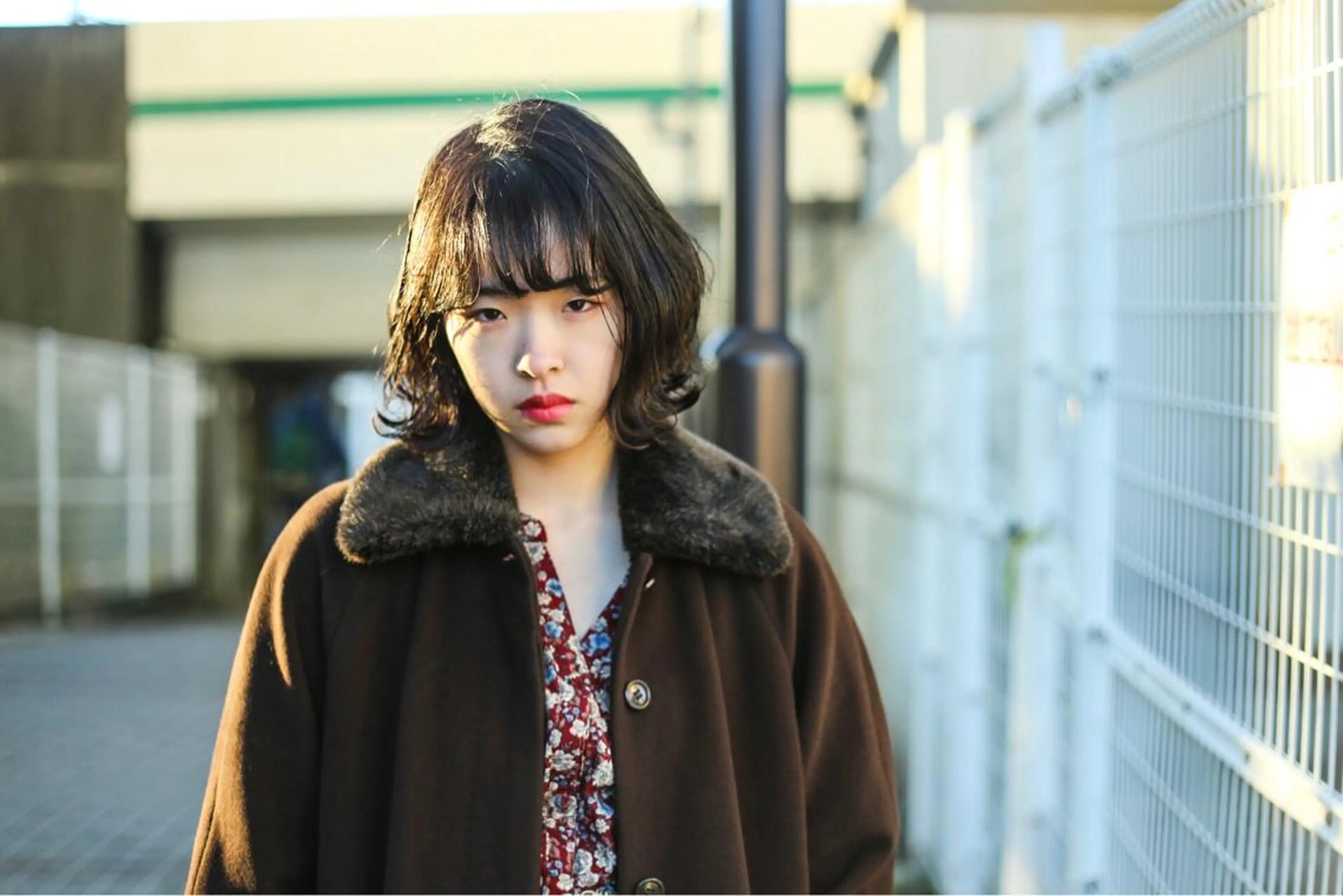 ミディアム 外ハネヘア オーストヘアージジ所属・TAI透明カラー 柔らかい縮毛矯正のヘアスタイル