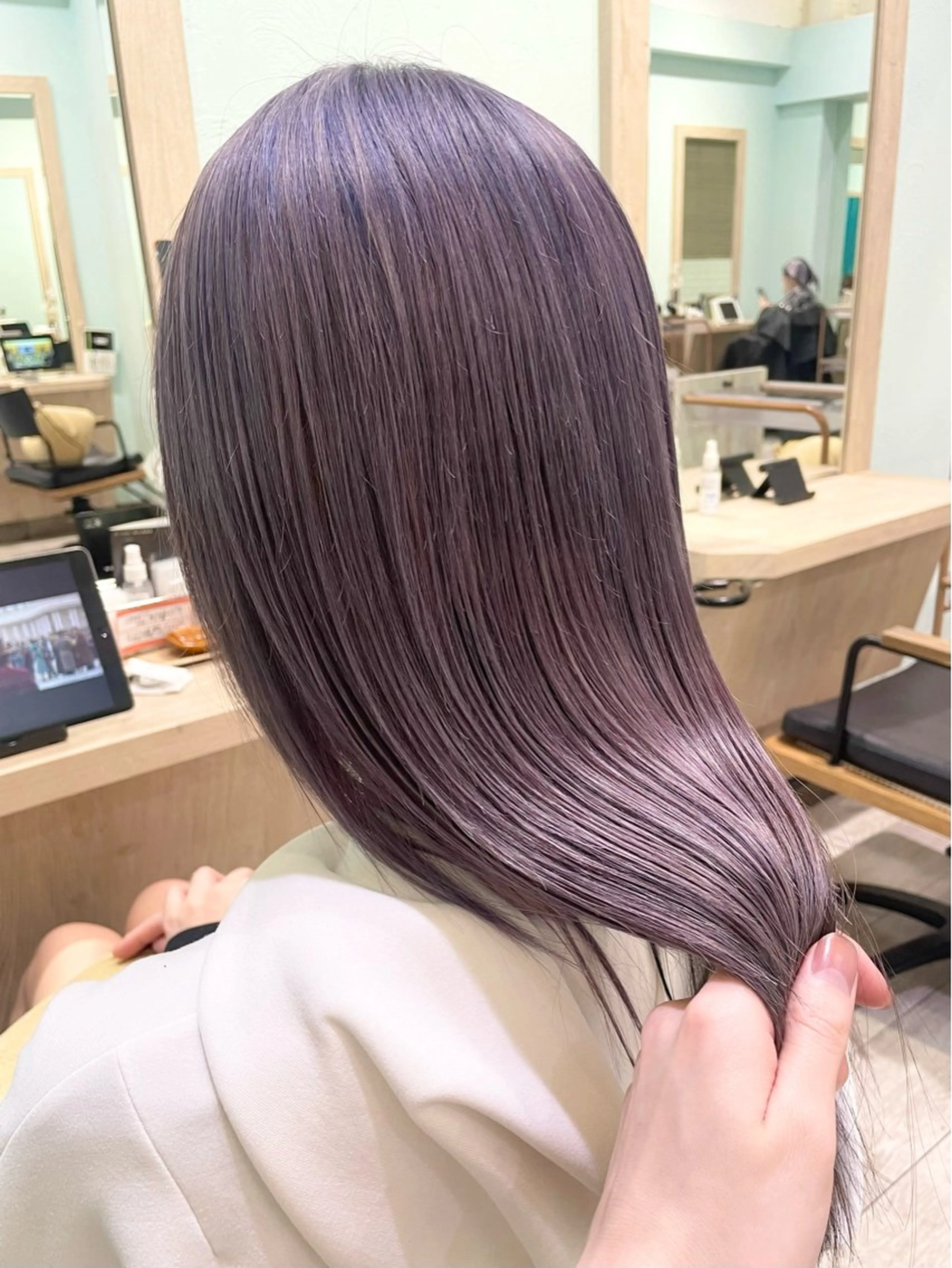 カラー ラベンダーカラー カット ヘアカラー トリートメント 佐藤 魁人のヘアスタイル