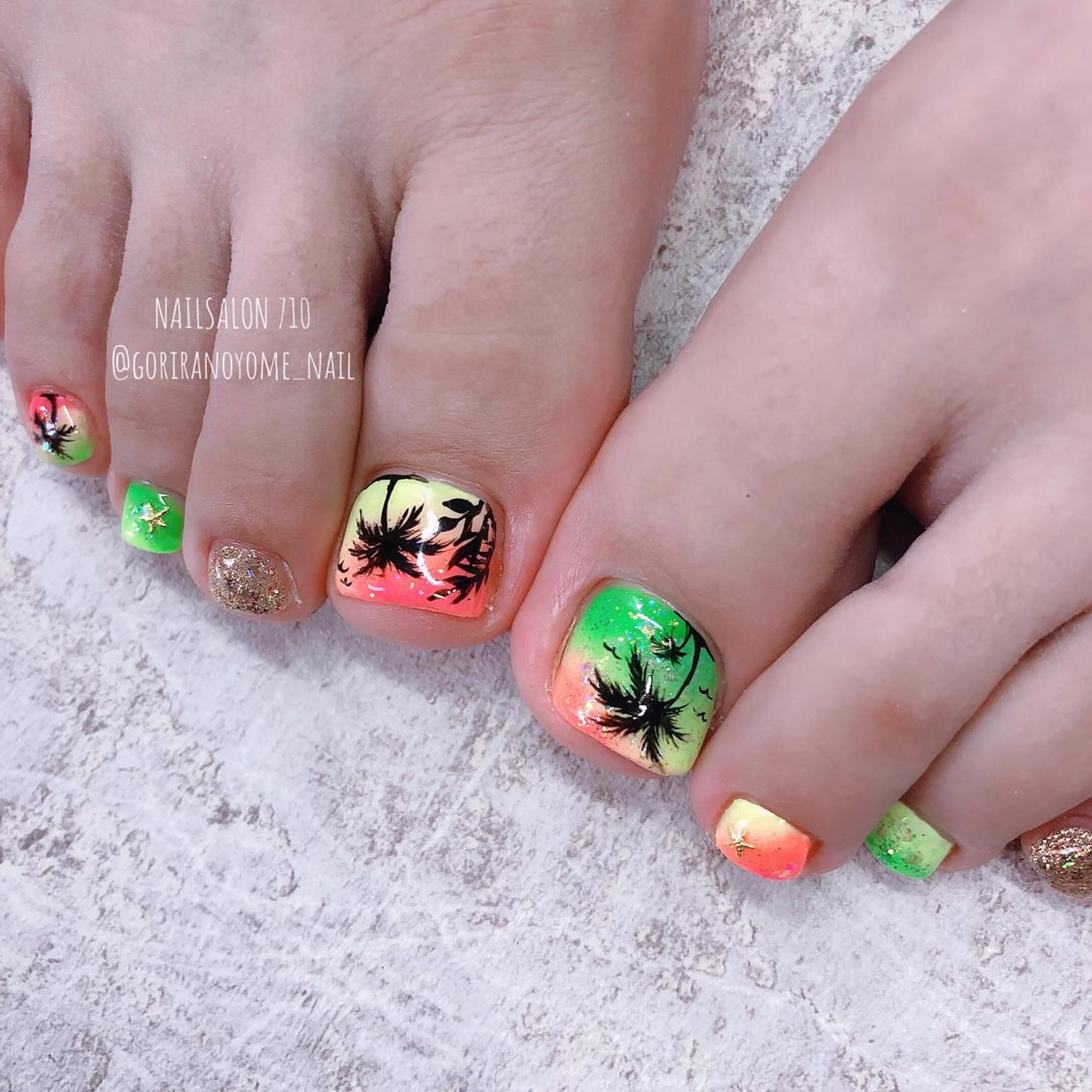 ネイル フットネイル ハンドネイル フットネイル ナナイチゼロ I.Naoのネイルデザイン