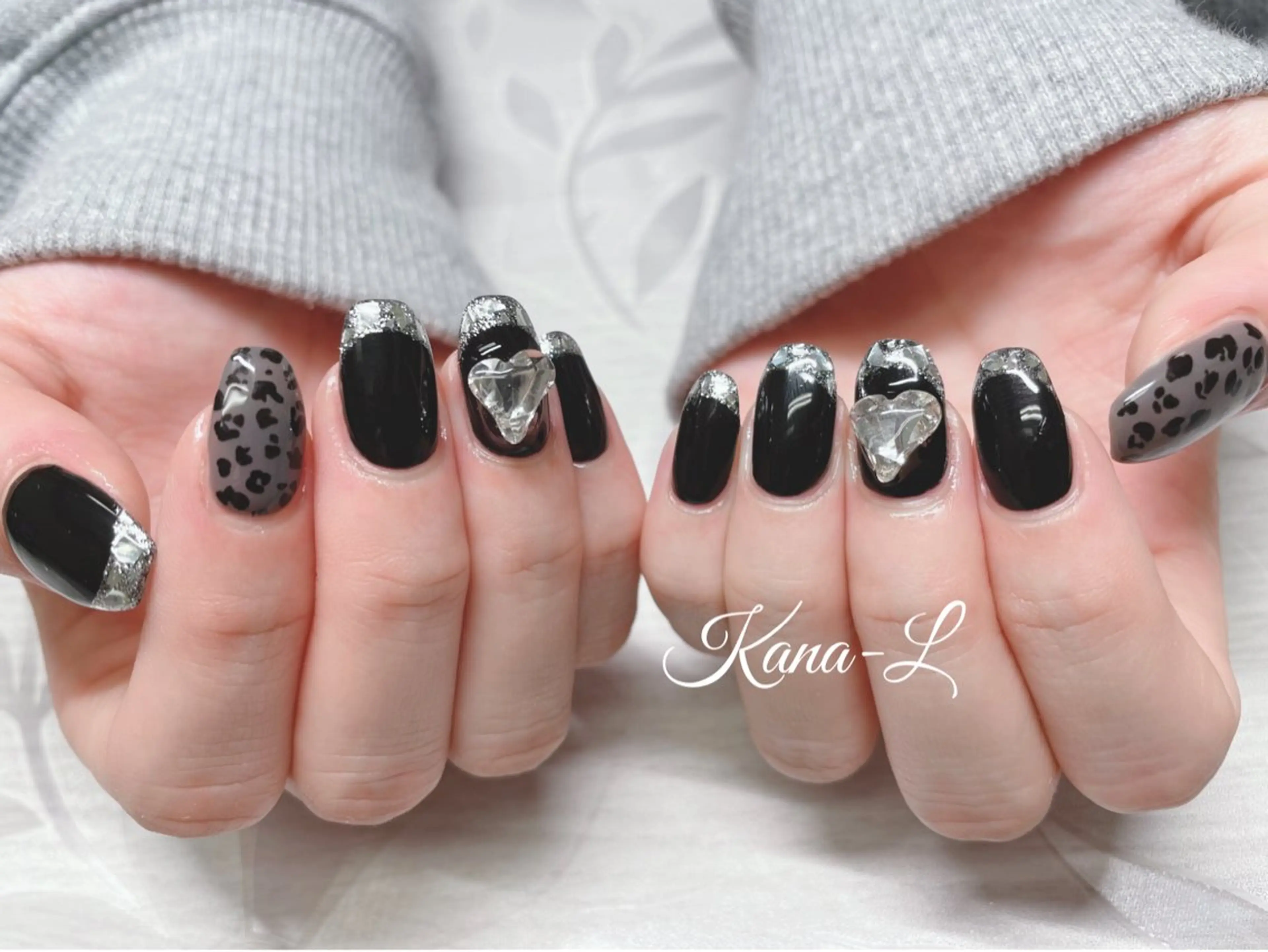 ネイル アニマル柄 フレンチネイル ジェルネイル ガラスフレンチ ハート 芦辺 香奈のネイルデザイン