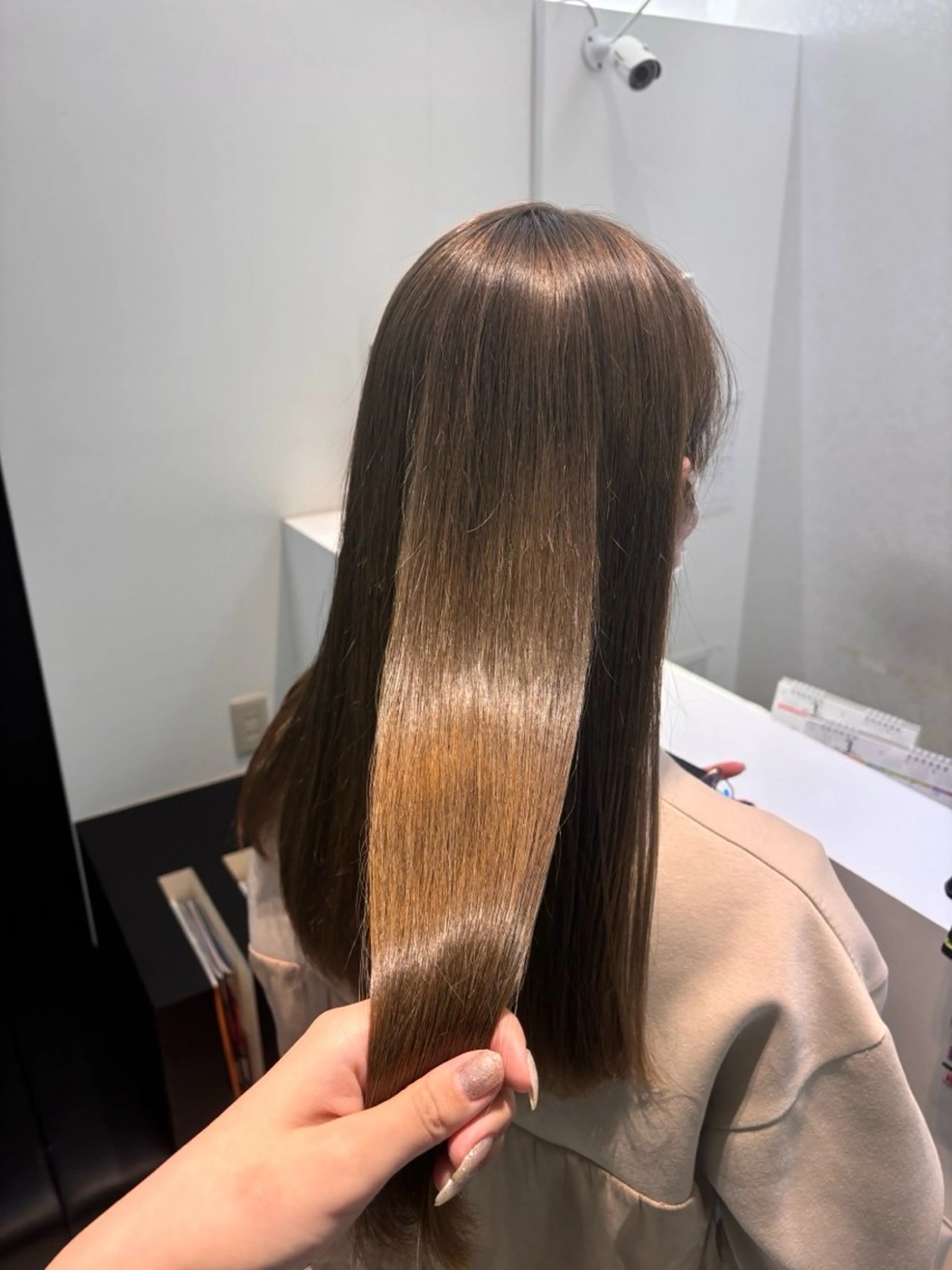 ロング カラー 上杉 梨緒のヘアスタイル