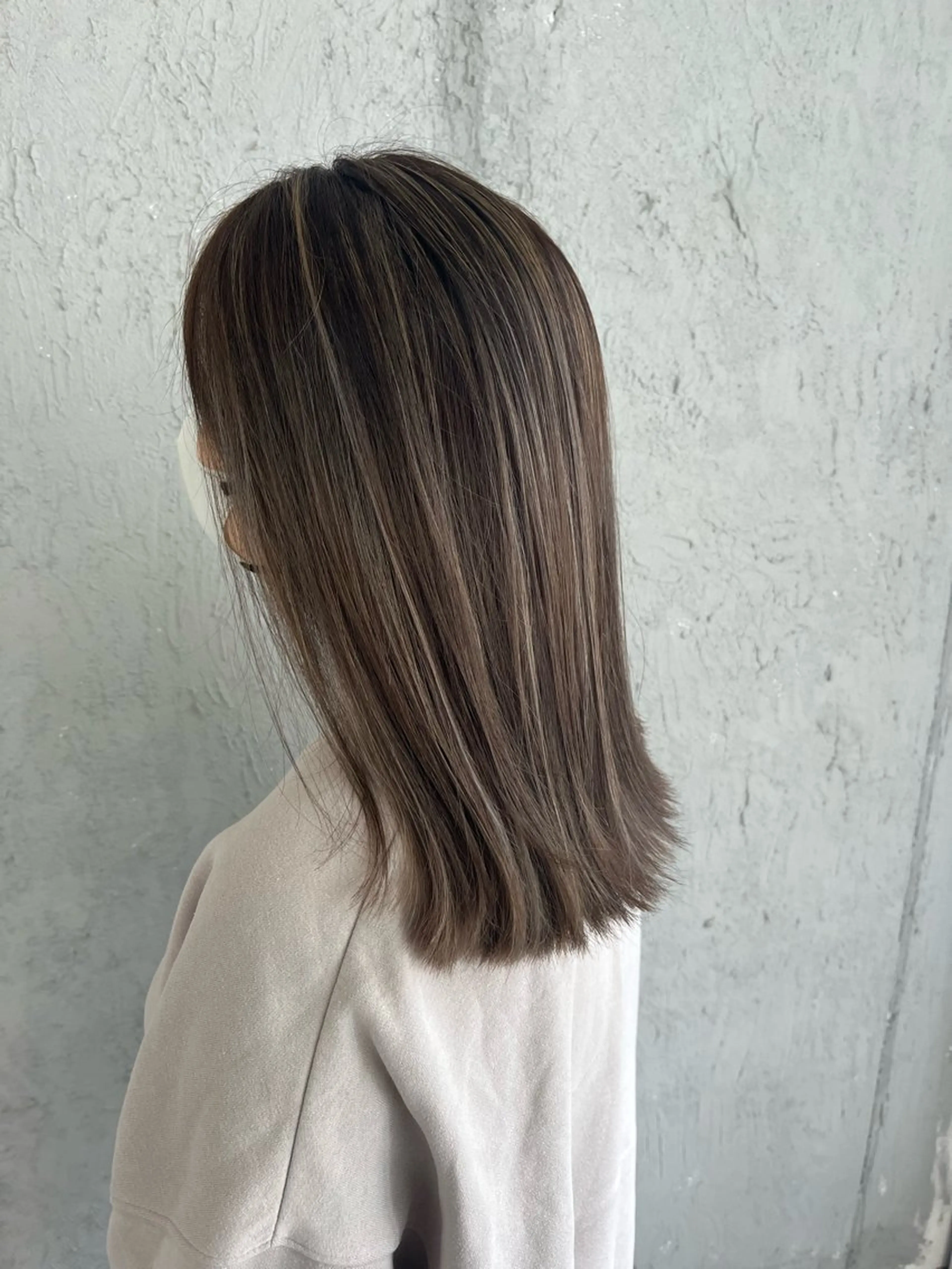 ミディアム カラー Mariana雛/ 西大分/ハイライトのヘアスタイル