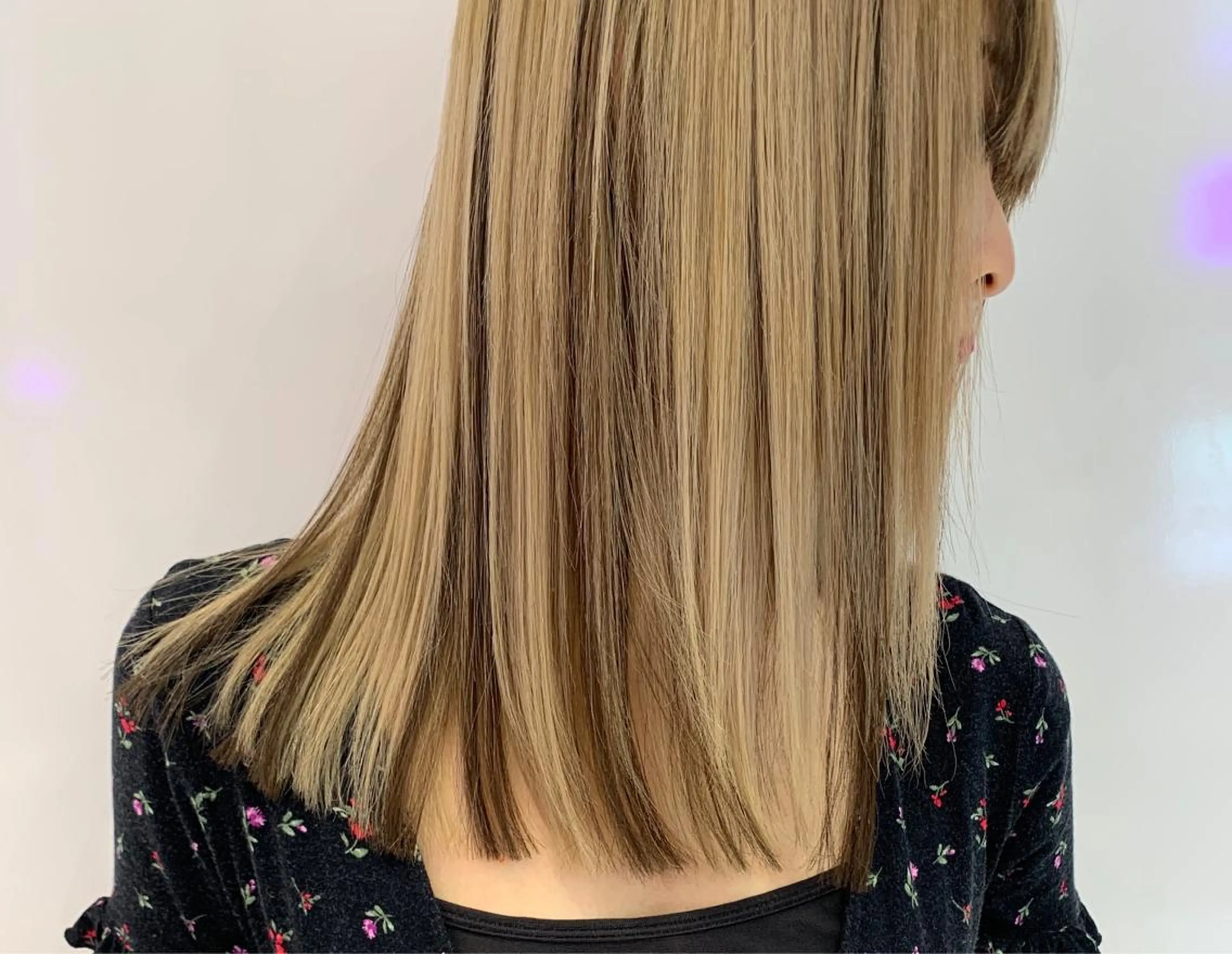 ミディアム カラー シールエクステ エクステ ハッシュカット/ハイ トーン/MANAMIのヘアスタイル