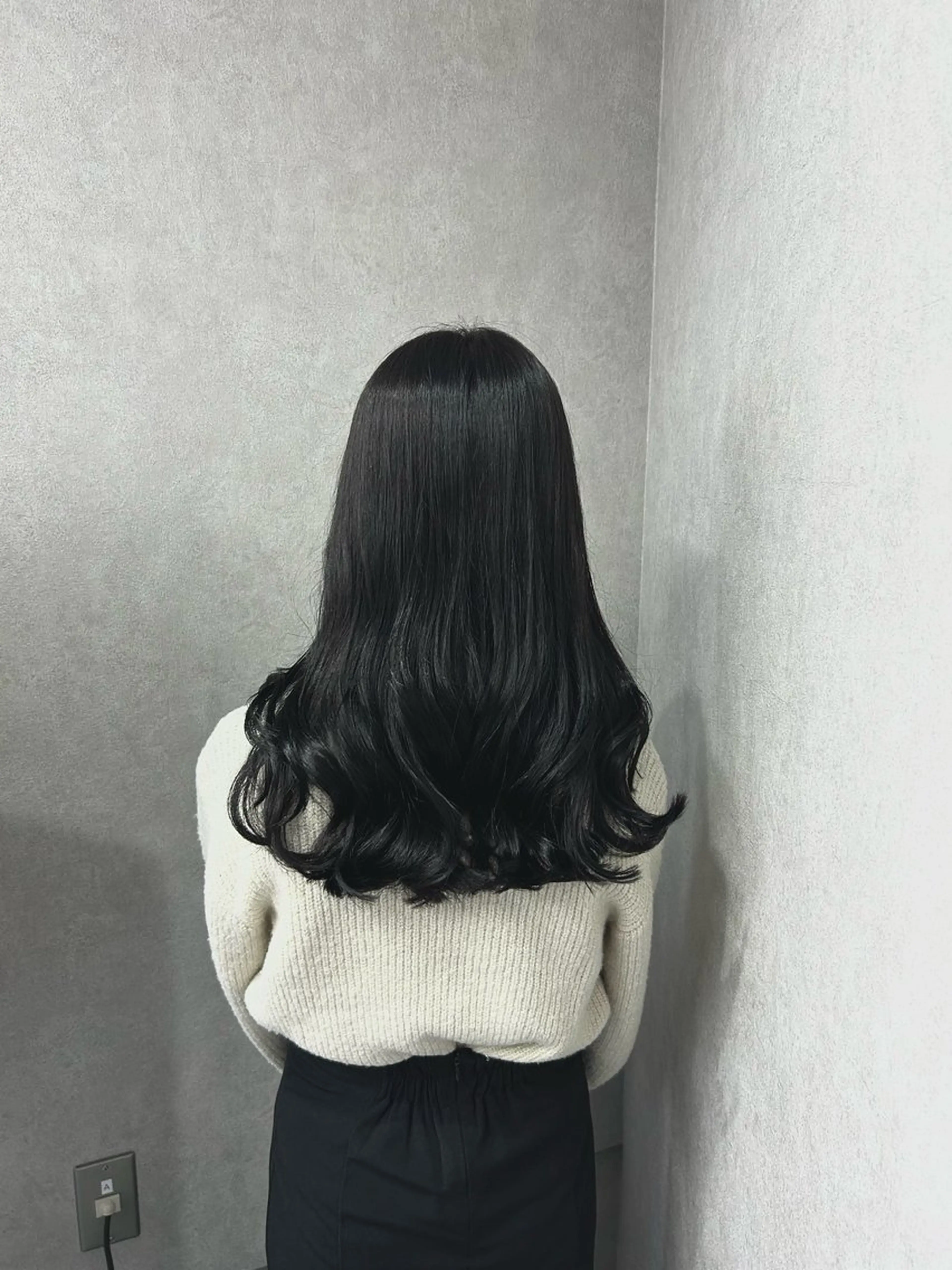 セミロング BUBBLES久米川店【バブルス】所属・i 🐈‍⬛🫧のヘアスタイル