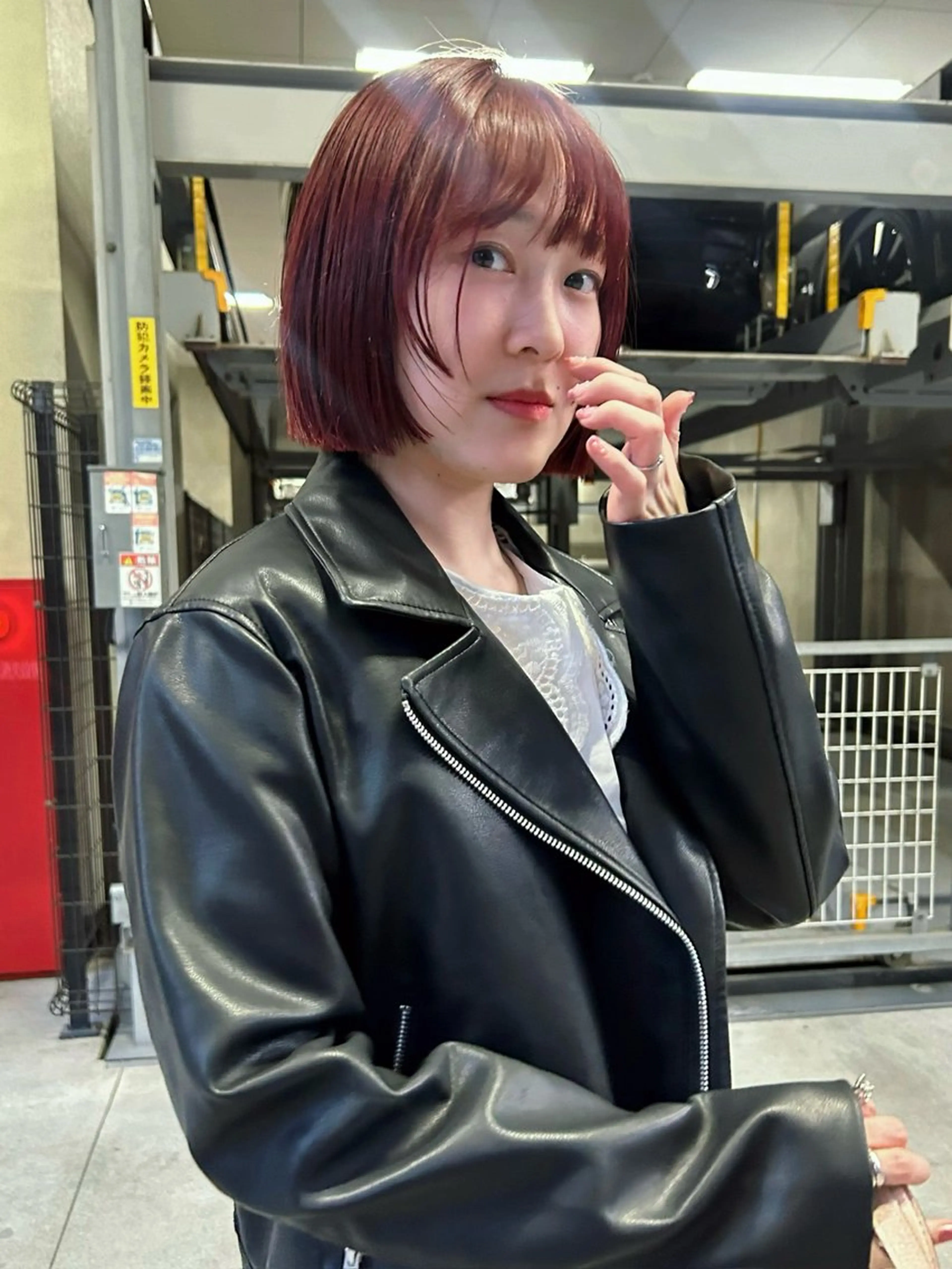 ショート ヘアカラー BROUN®所属・江坂カットモデル nacaのヘアスタイル