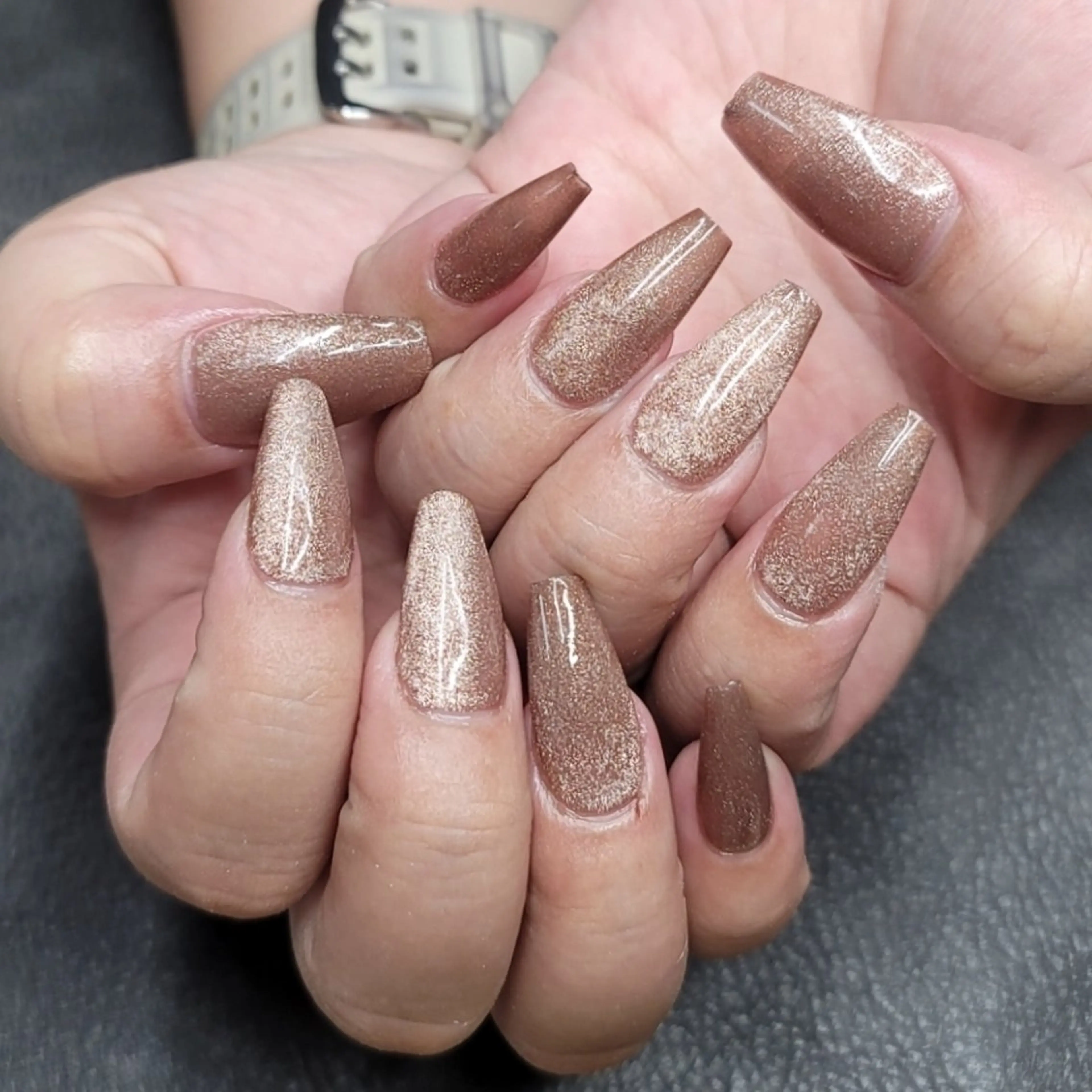 ネイル マグネットネイル マグネットワンカラー ワンカラーネイル ハンドネイル nailsalon glow sayaのネイルデザイン