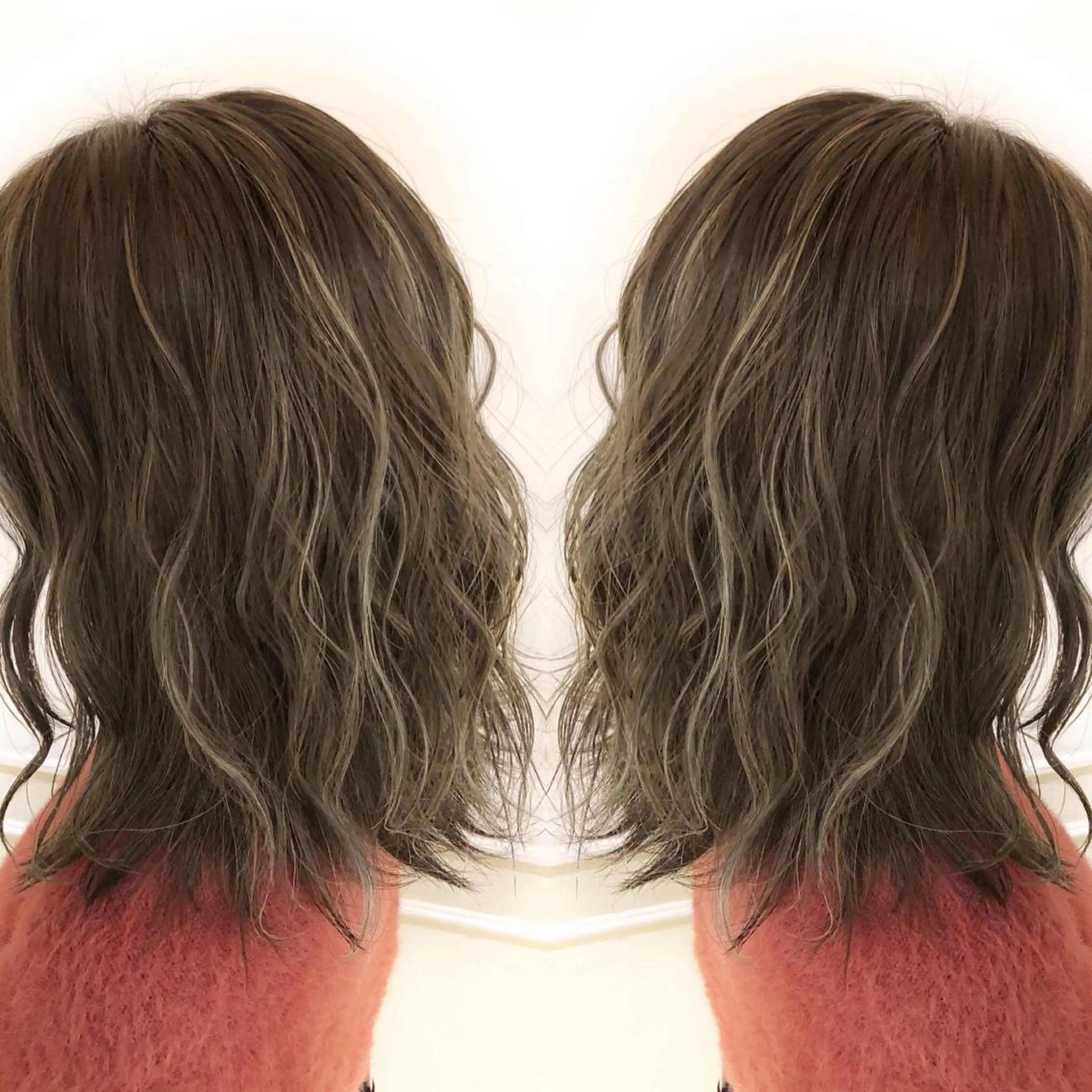 ミディアム カラー バレイヤージュ 黒髪 グラデーションカラー 卒業式のヘアスタイル レイヤーカット ご予約 宜しくお願いします！のヘアスタイル