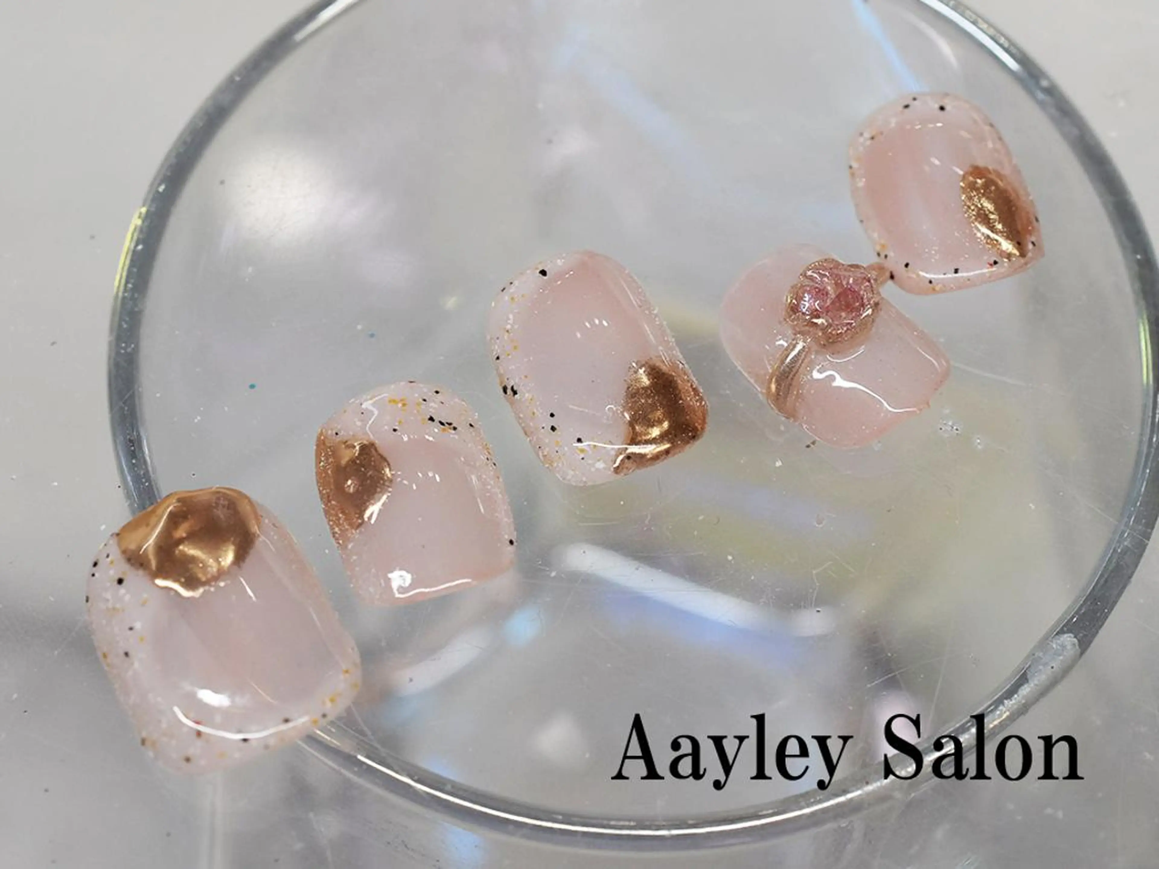 カラー ネイル Aayley(アイリー)Salon所属・Aayley アイリ―サロンのネイルデザイン